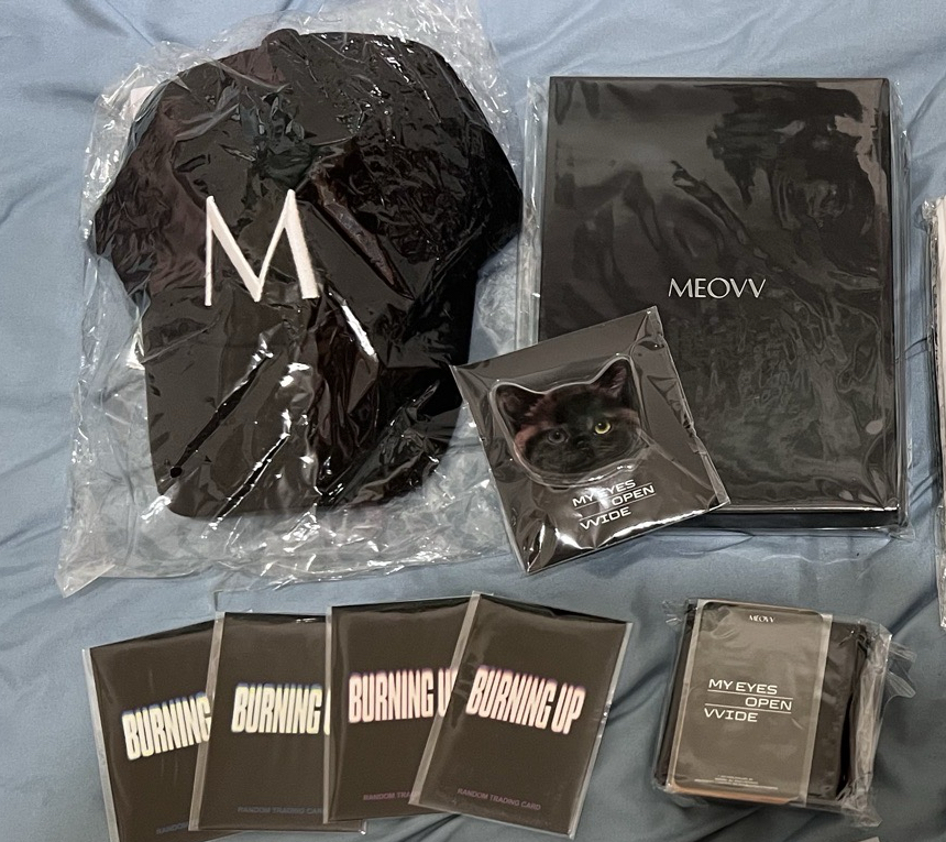 MEOVV A/B卡包+筆記本