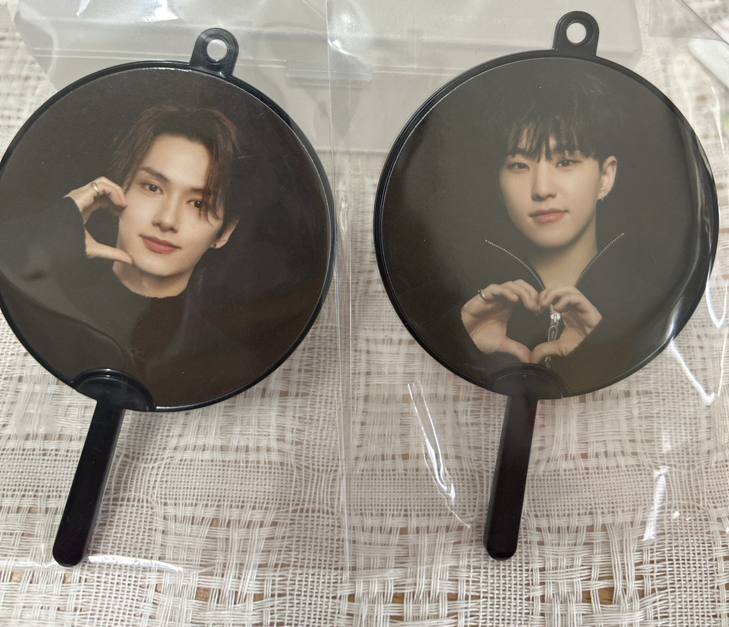 FOLLOW 仁川小黑扇