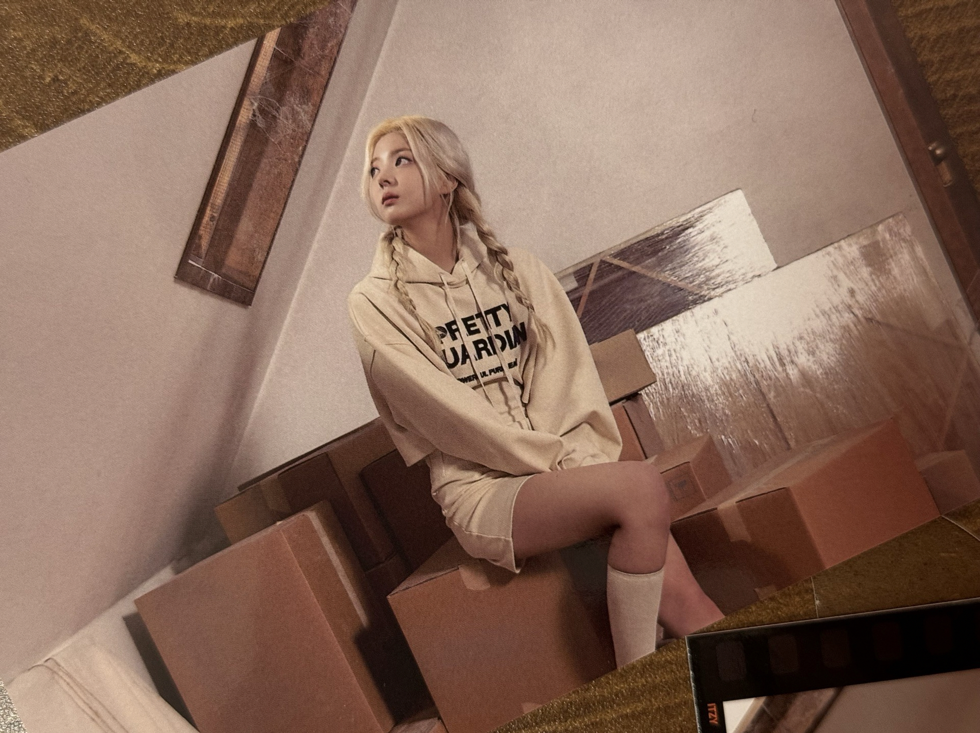 KMD成員單封  Lia小卡、底片卡一套