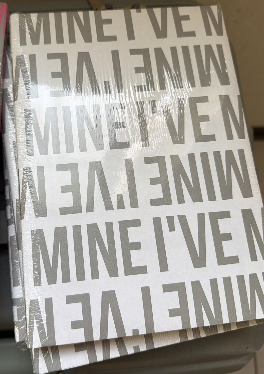 Loved(需加購另外兩張擇一）