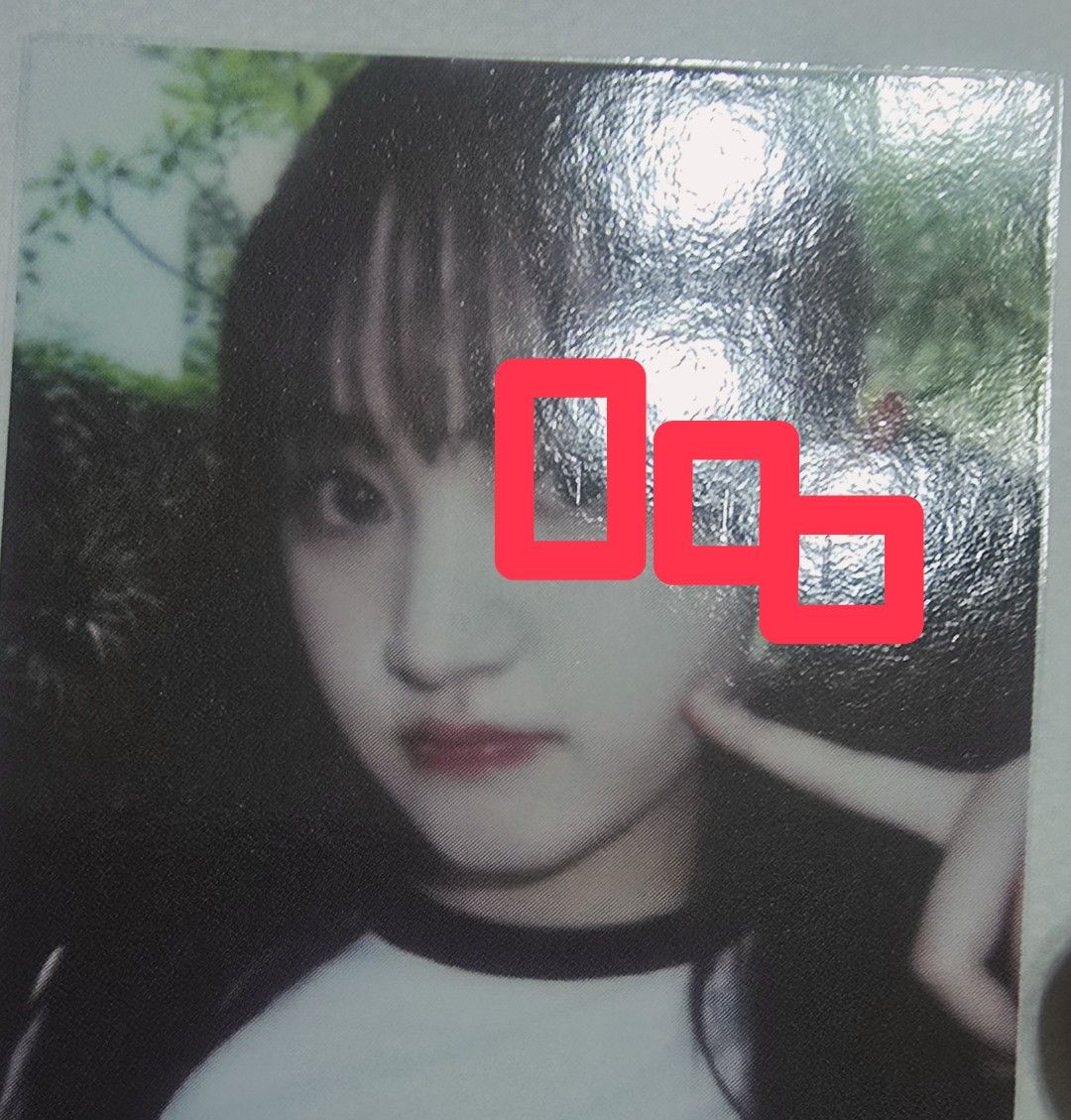 IVE 夏日寫真 固配LIZ一組三張（最左邊卡背有損）