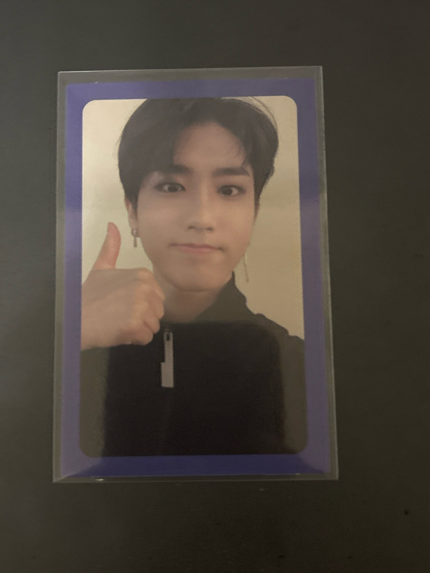 藍框耳環鼠比讚