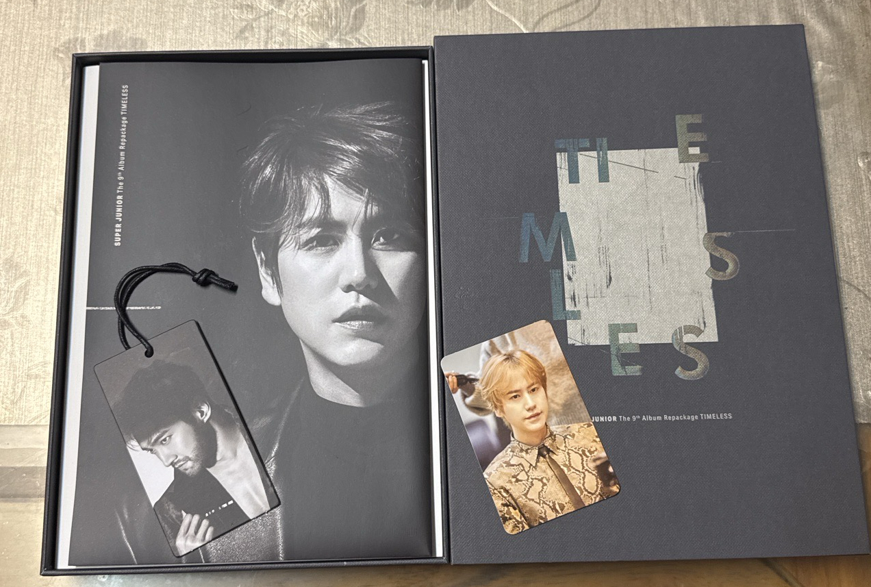 Super Junior 9th Repackage Timeless Shadow ver.