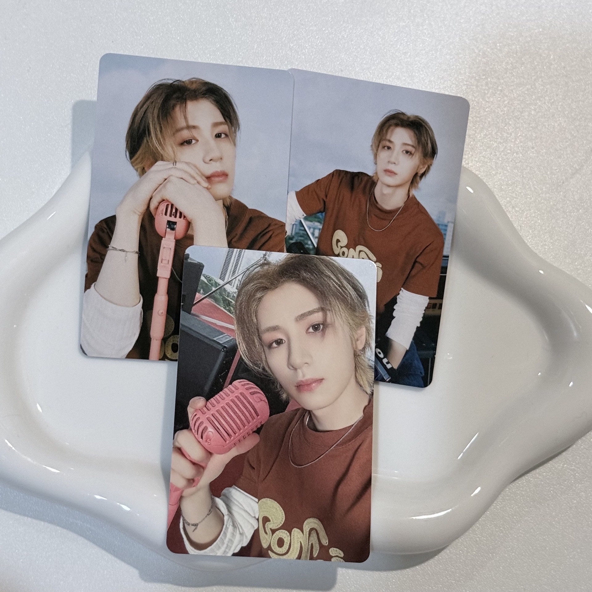 KNOCK ON Vol.1 日安 李涵 隨機卡包卡 LEEHAN