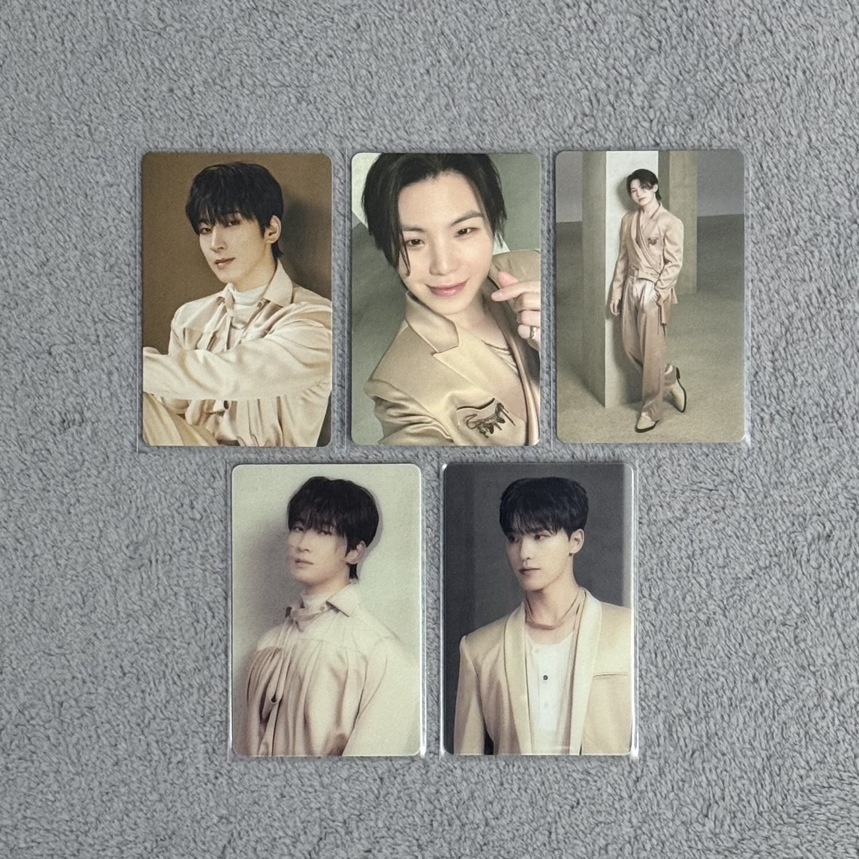 Right here隨機卡/周邊卡