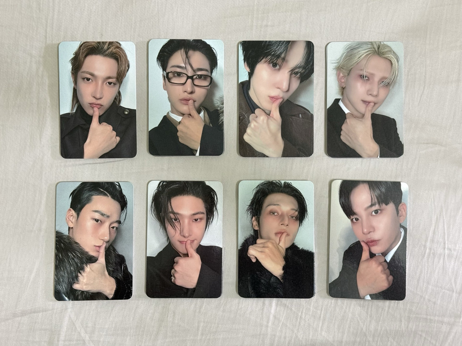 Golden Hour Part.4 Hellolive1.0 簽售餘量🤍 拇指啾👍