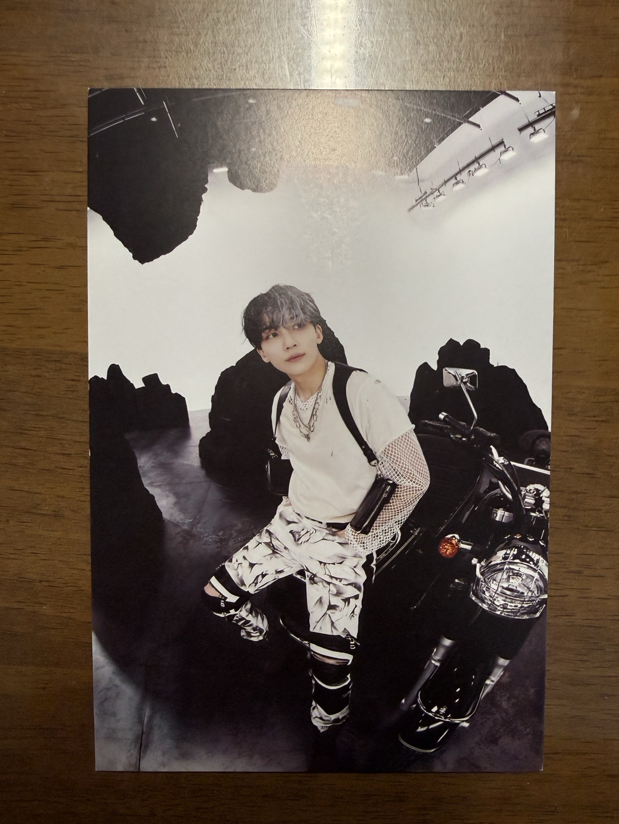 face the sun 明信片