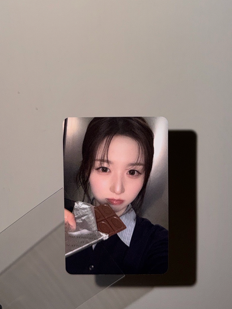 NMIXX 海嫄 中背 巧克力