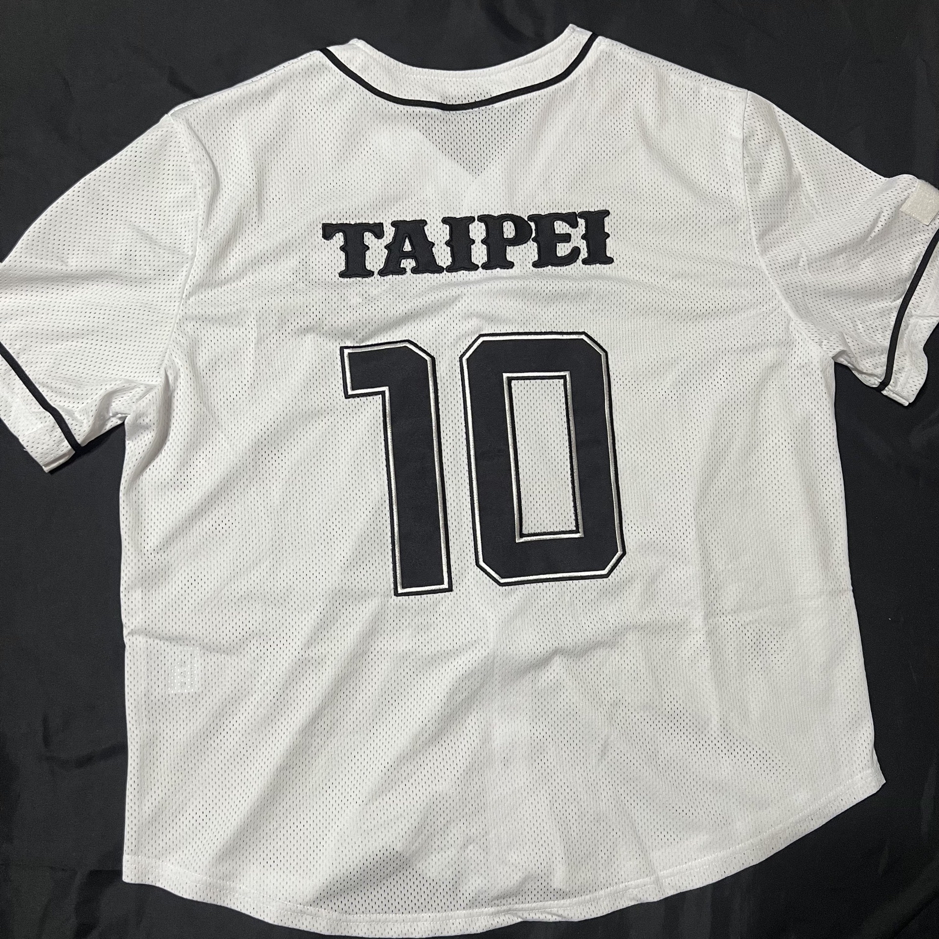 十週年台北球衣（非全新）