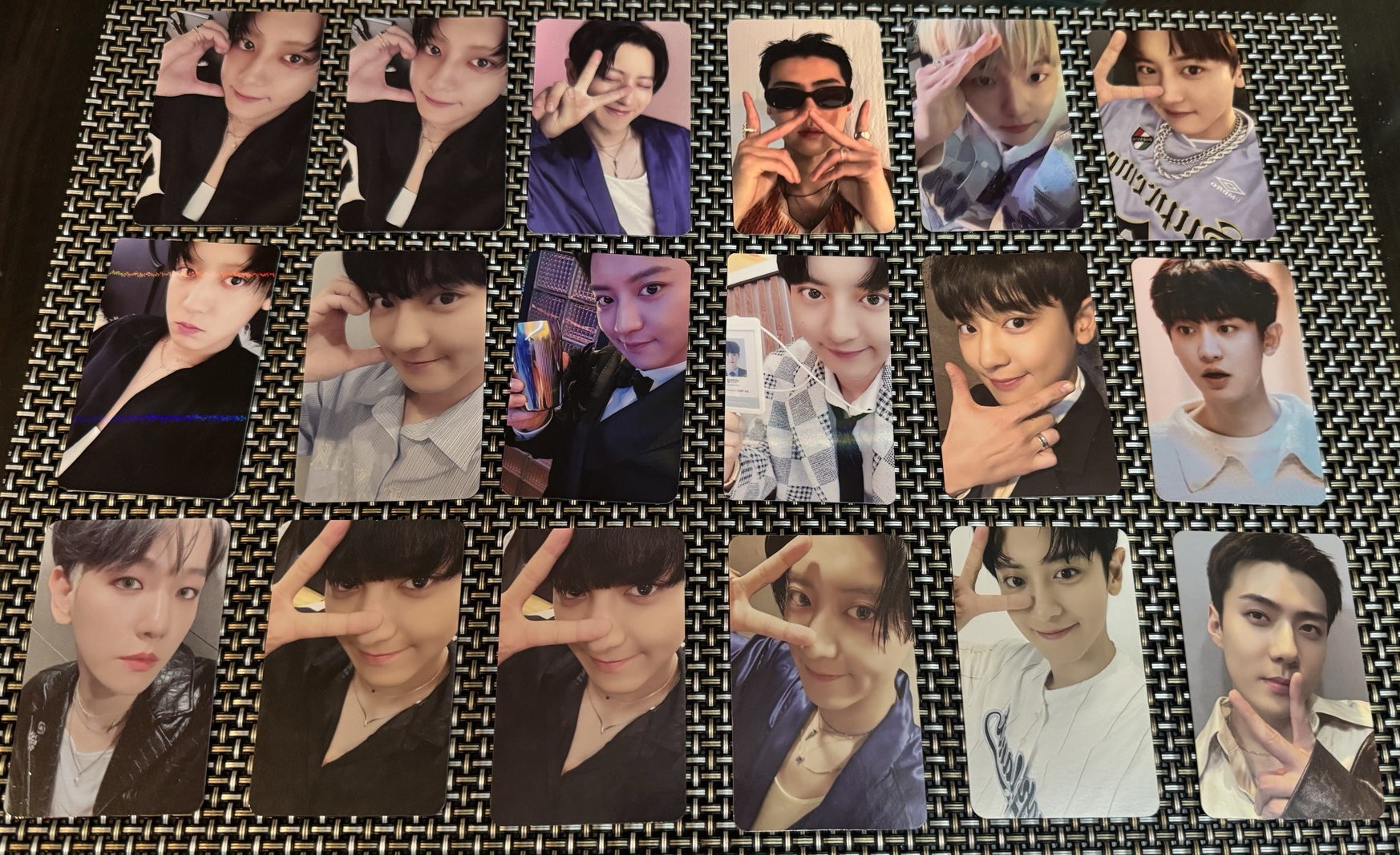 燦烈 伯賢 世勳 小卡