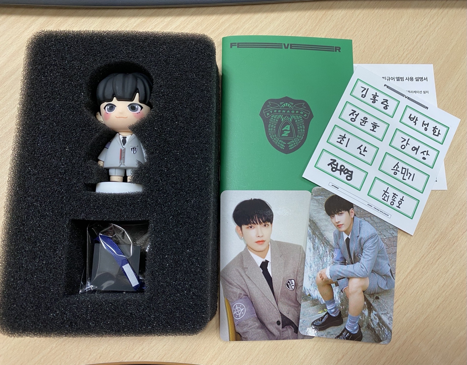 金弘中公仔專盤