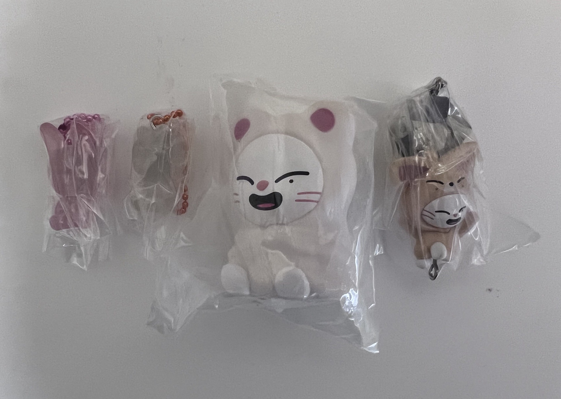 【Stray Kids】SKZ「黃鉉辰」Hyunjin辰 「梁精寅」I.N 寅 扭蛋 夜燈 軟糖吊飾 套組