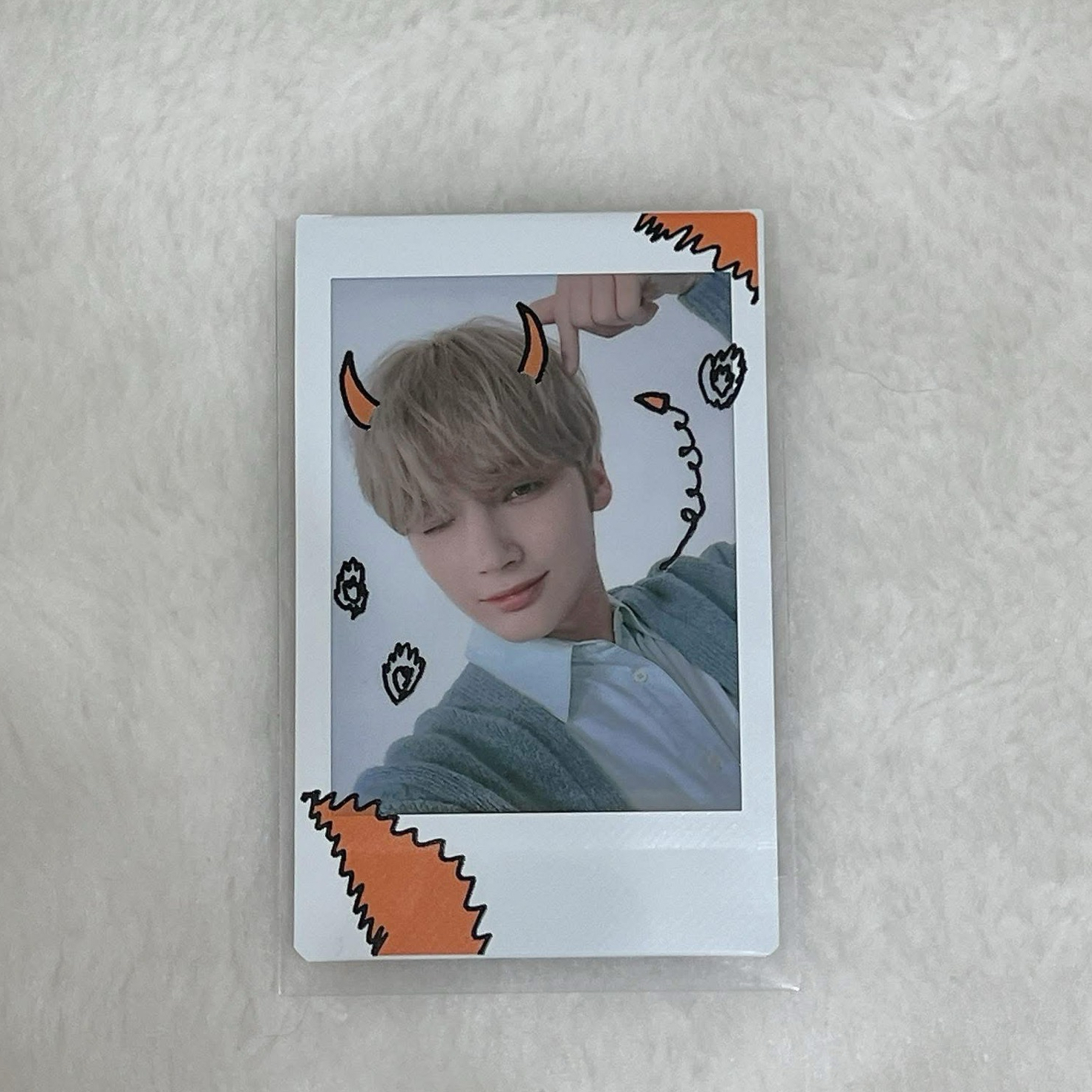 TXT 日巡限量塗鴉拍立得 寧