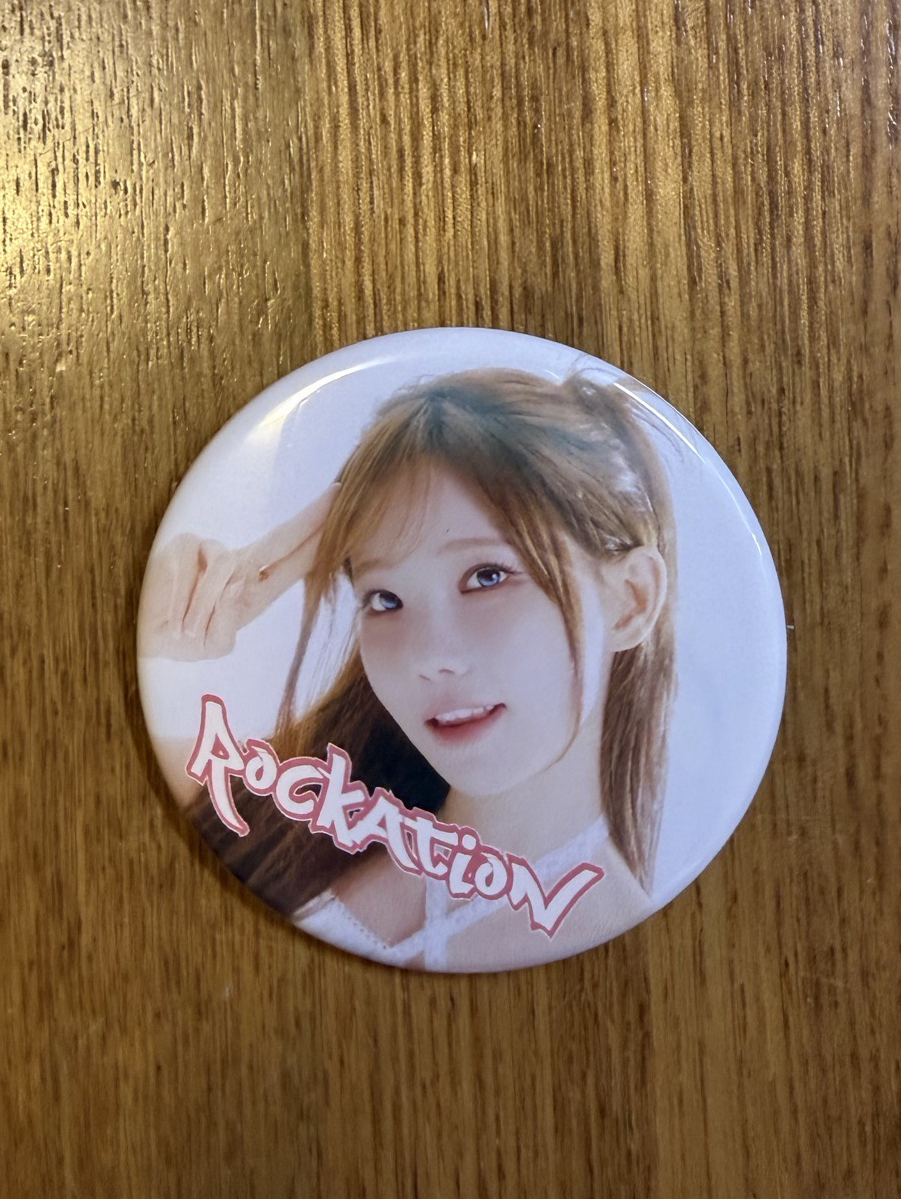 ROCKATION 日巡徽章 塔