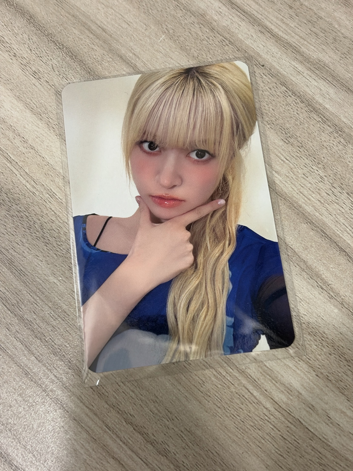 正規一 ms 24.0 香港合照  簽售卡 B ver 莉