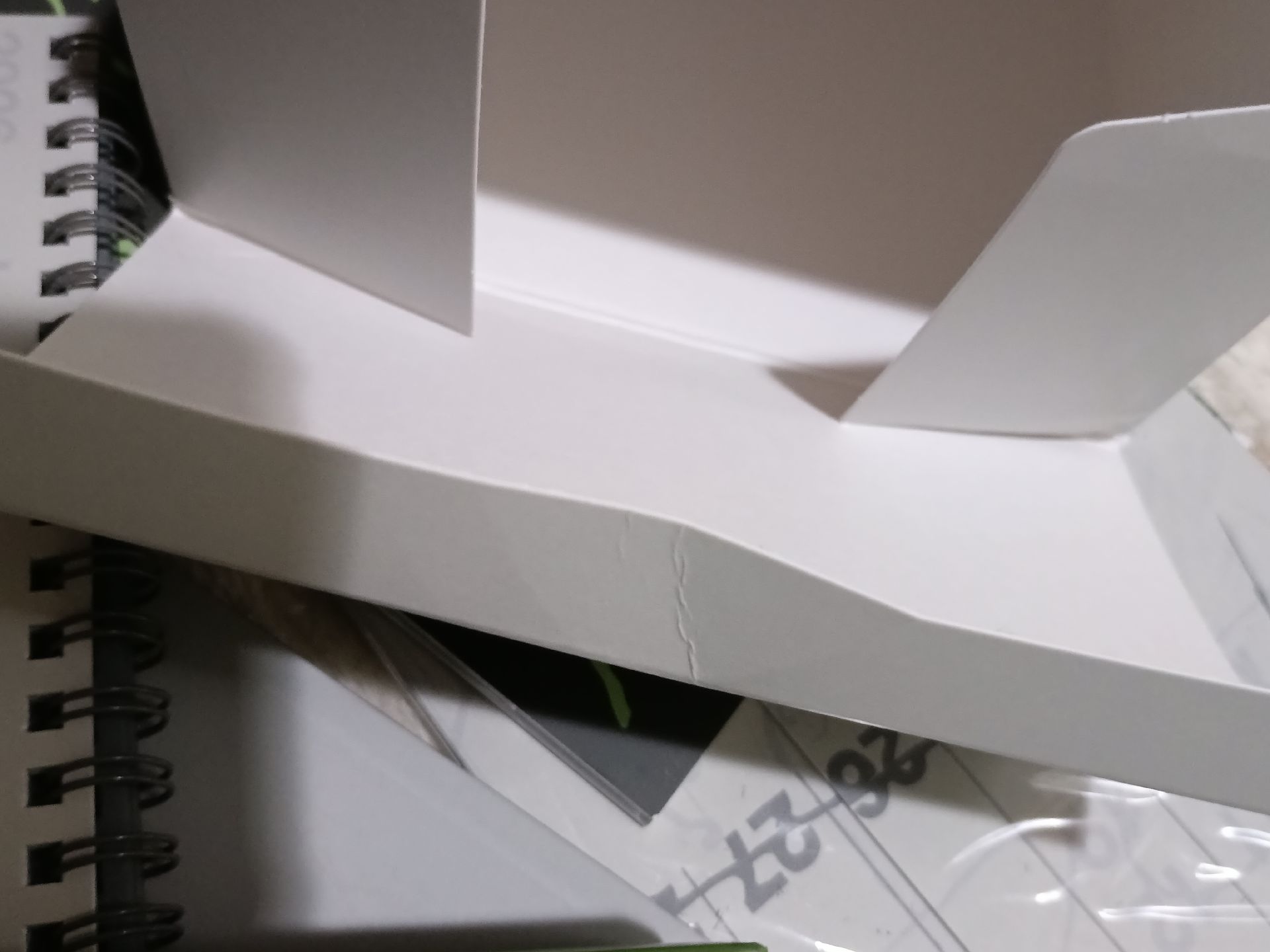 全新球專+年曆固配、特典