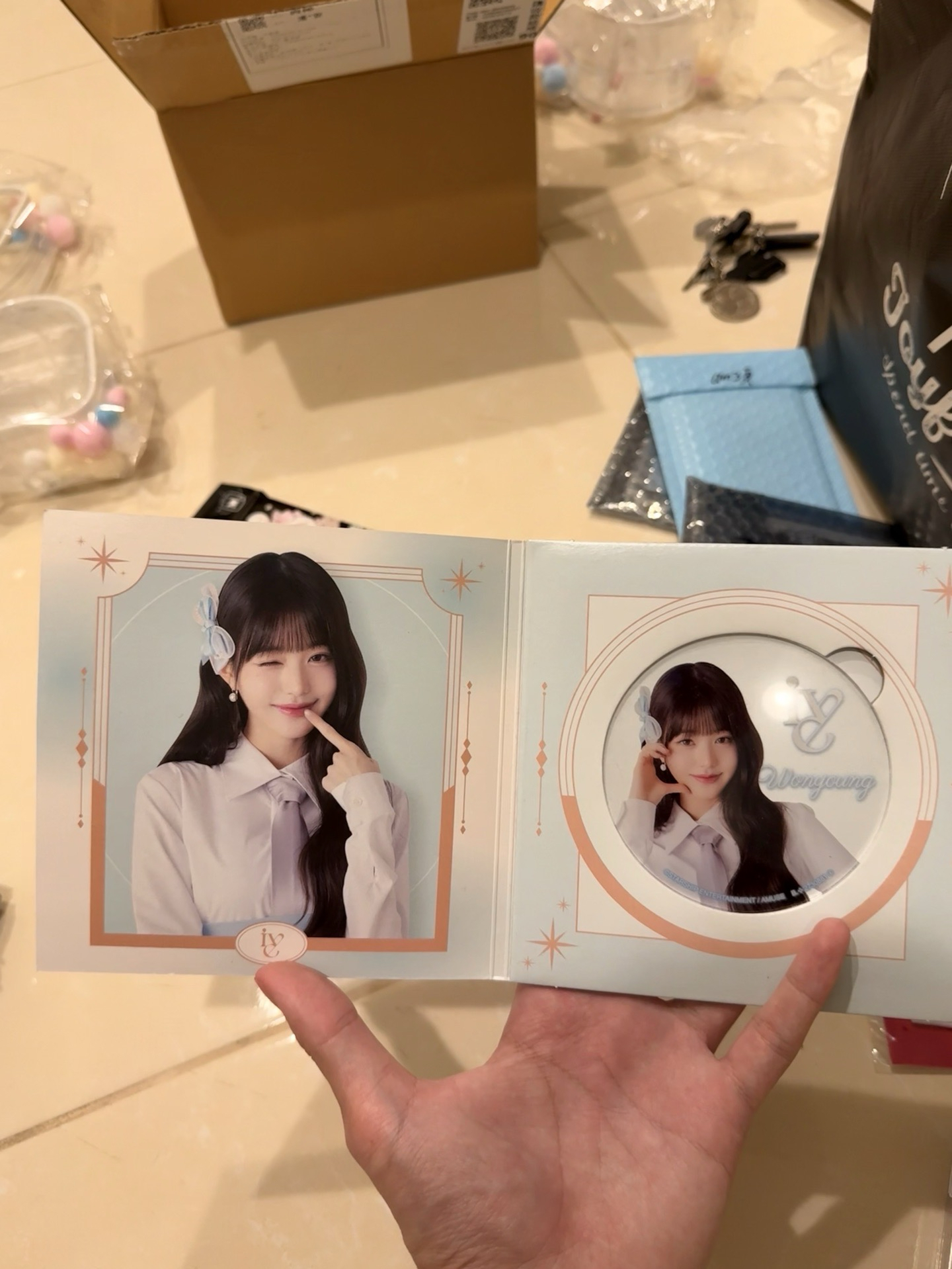 張員瑛萬代杯墊