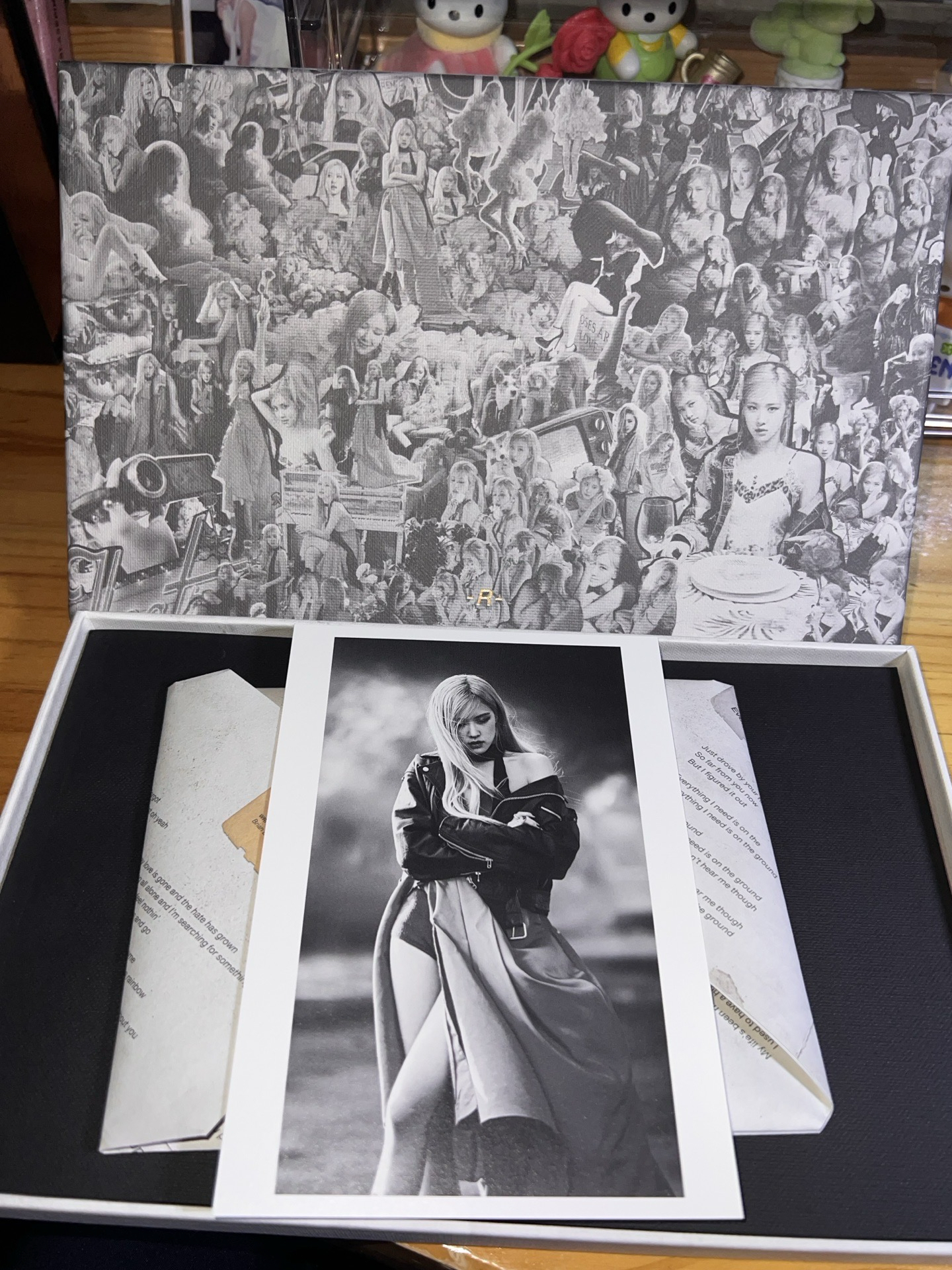 BLACKPINK Rosé rolo 空專