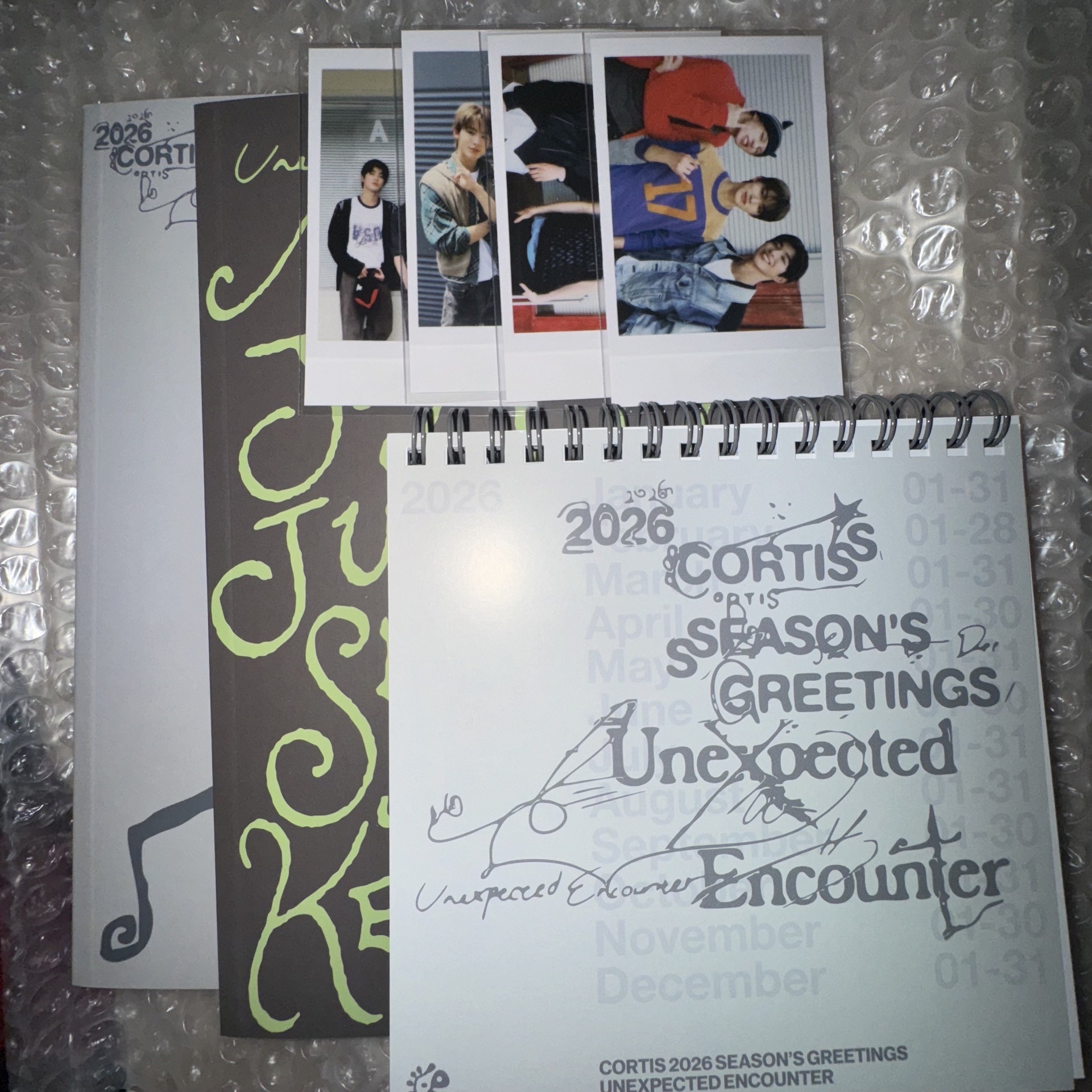 cortis 年曆 固配 散件