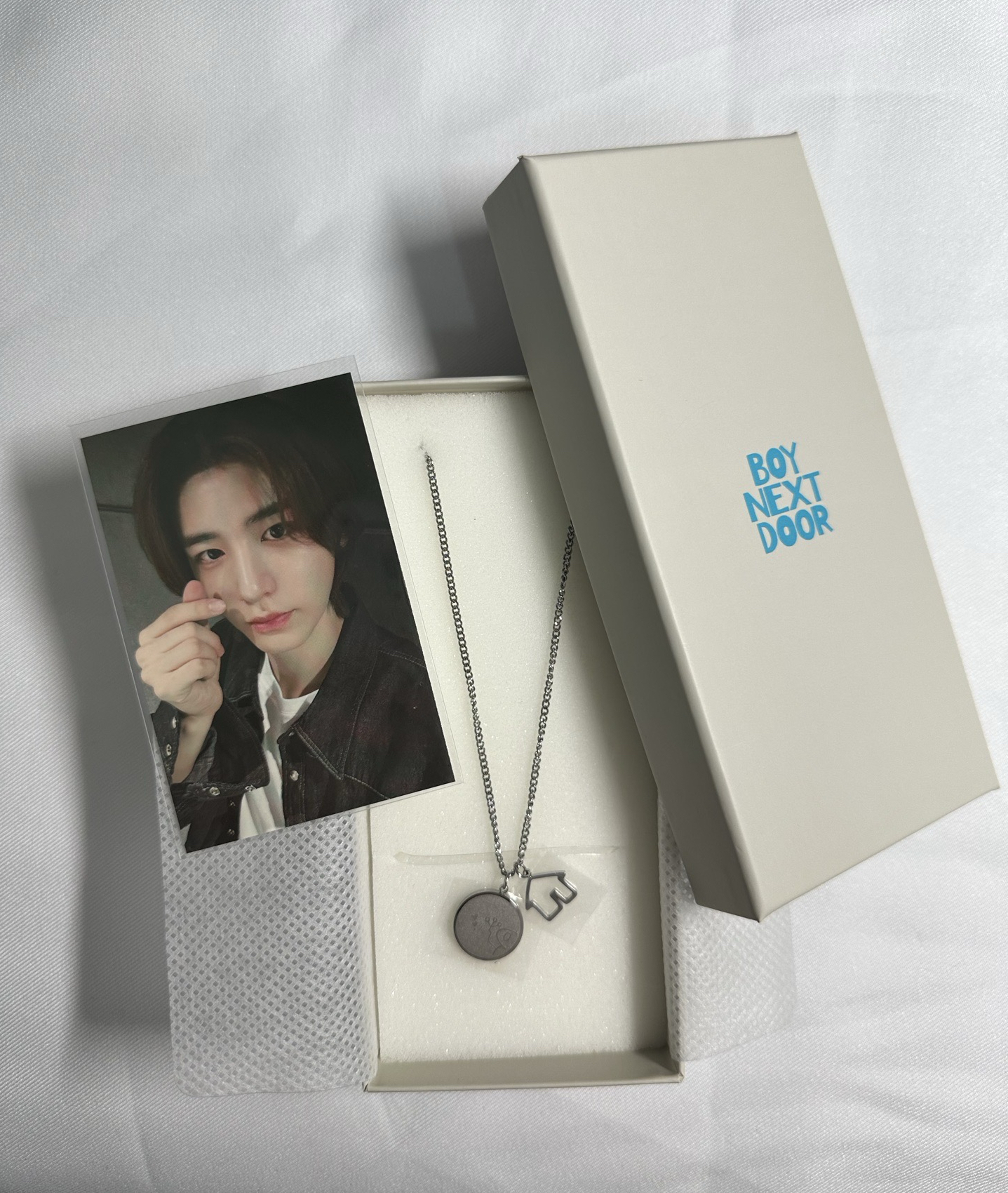 BOYNEXTDOOR 一週年 李涵 金桐儇 項鍊