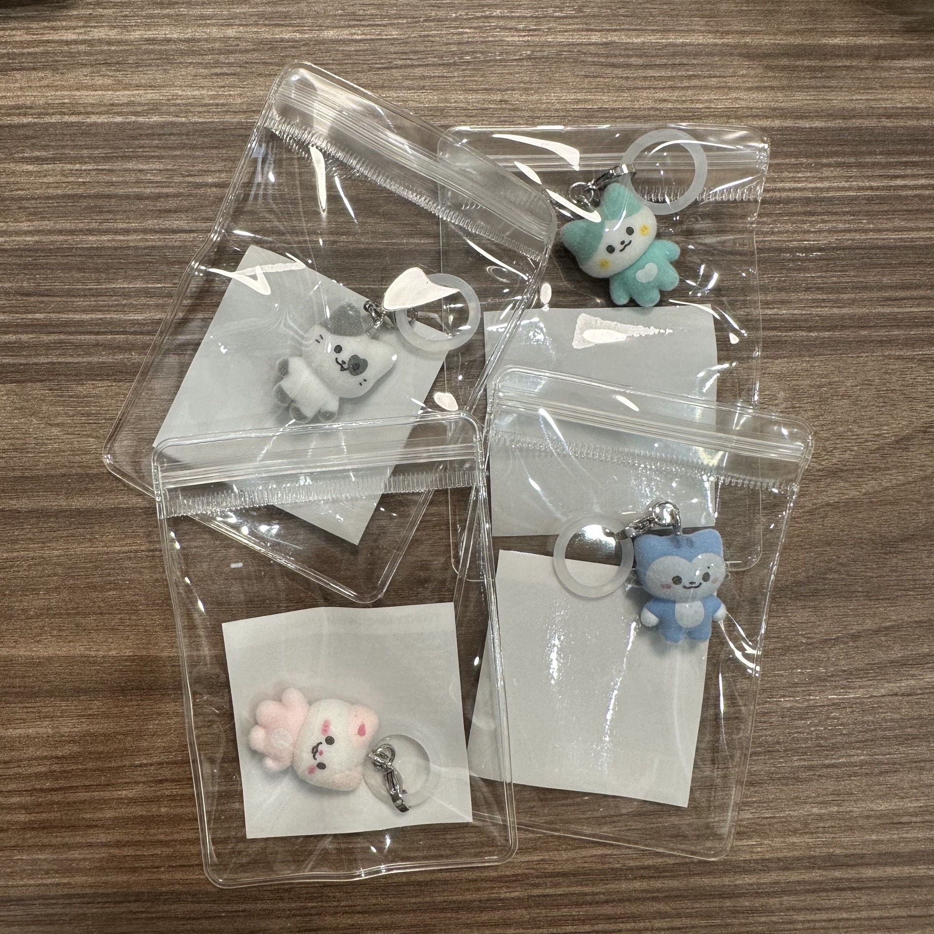 三巡 TNVS 迷你植絨吊飾 TWINZY