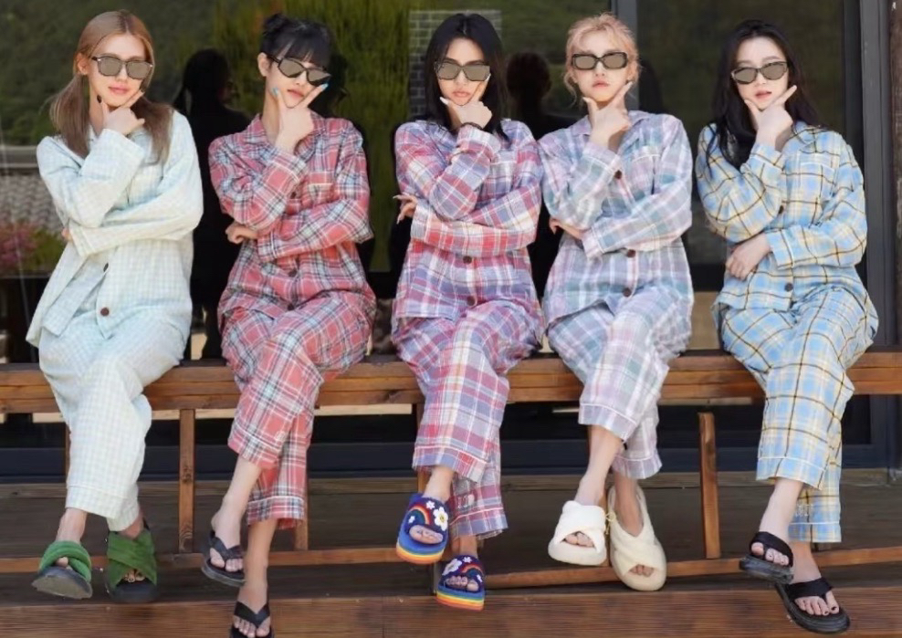 醜卡福袋 （不醜倒立走路