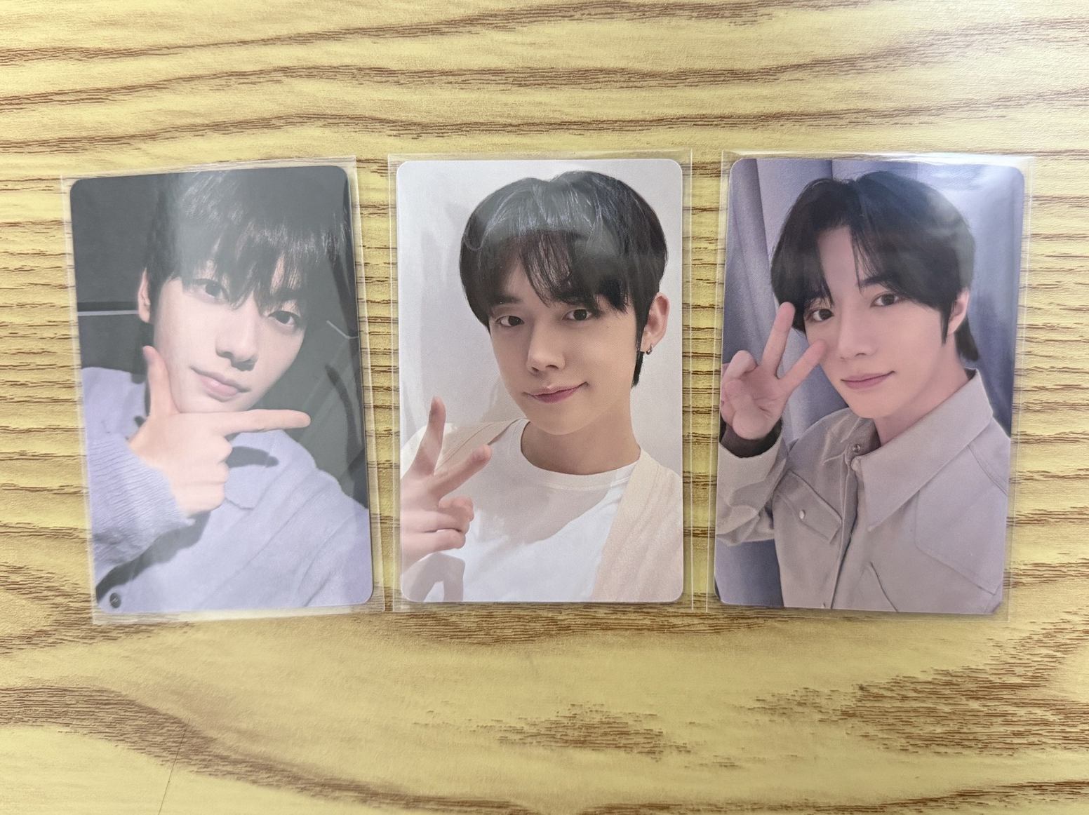 正規四 yzy 1.0 簽售卡 三崔 TXT 然竣 秀彬 杋圭