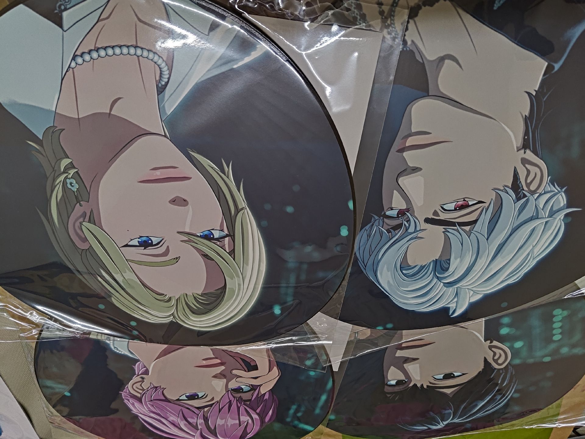 日周 大扇 全新未拆💜🩷❤️🖤共四支