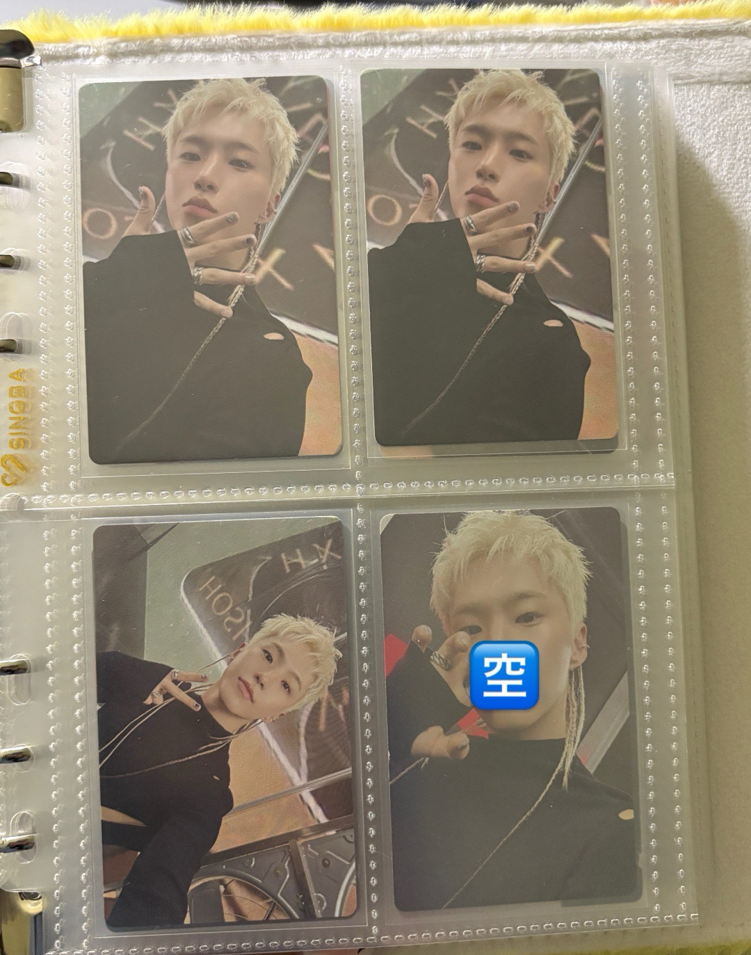 榮小盤 ఇ ◝‿◜ ఇ 