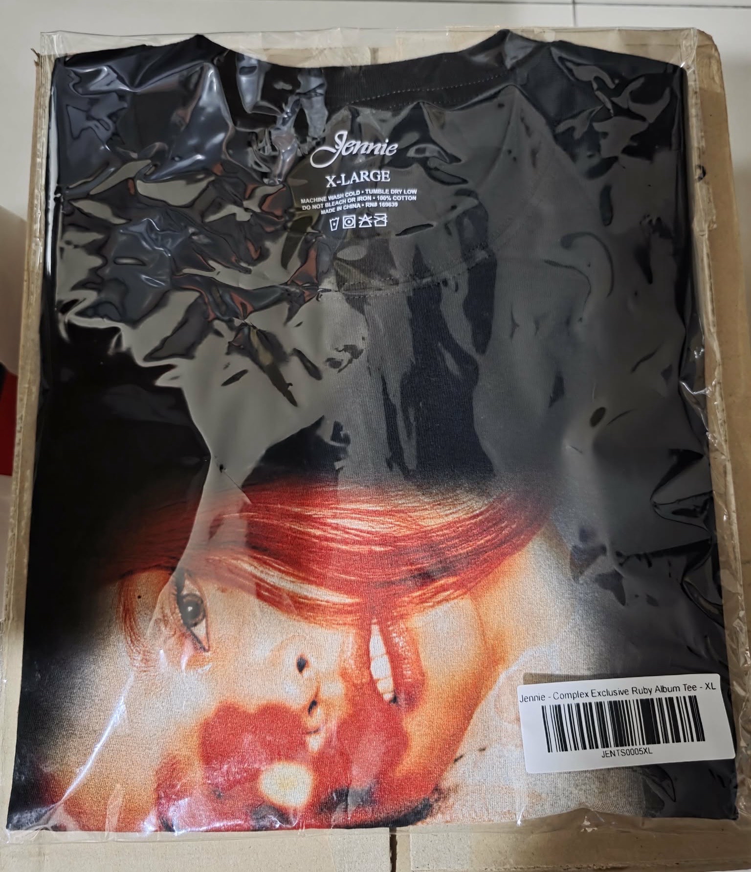 JENNIE RUBY 輕撫氣息黑衣