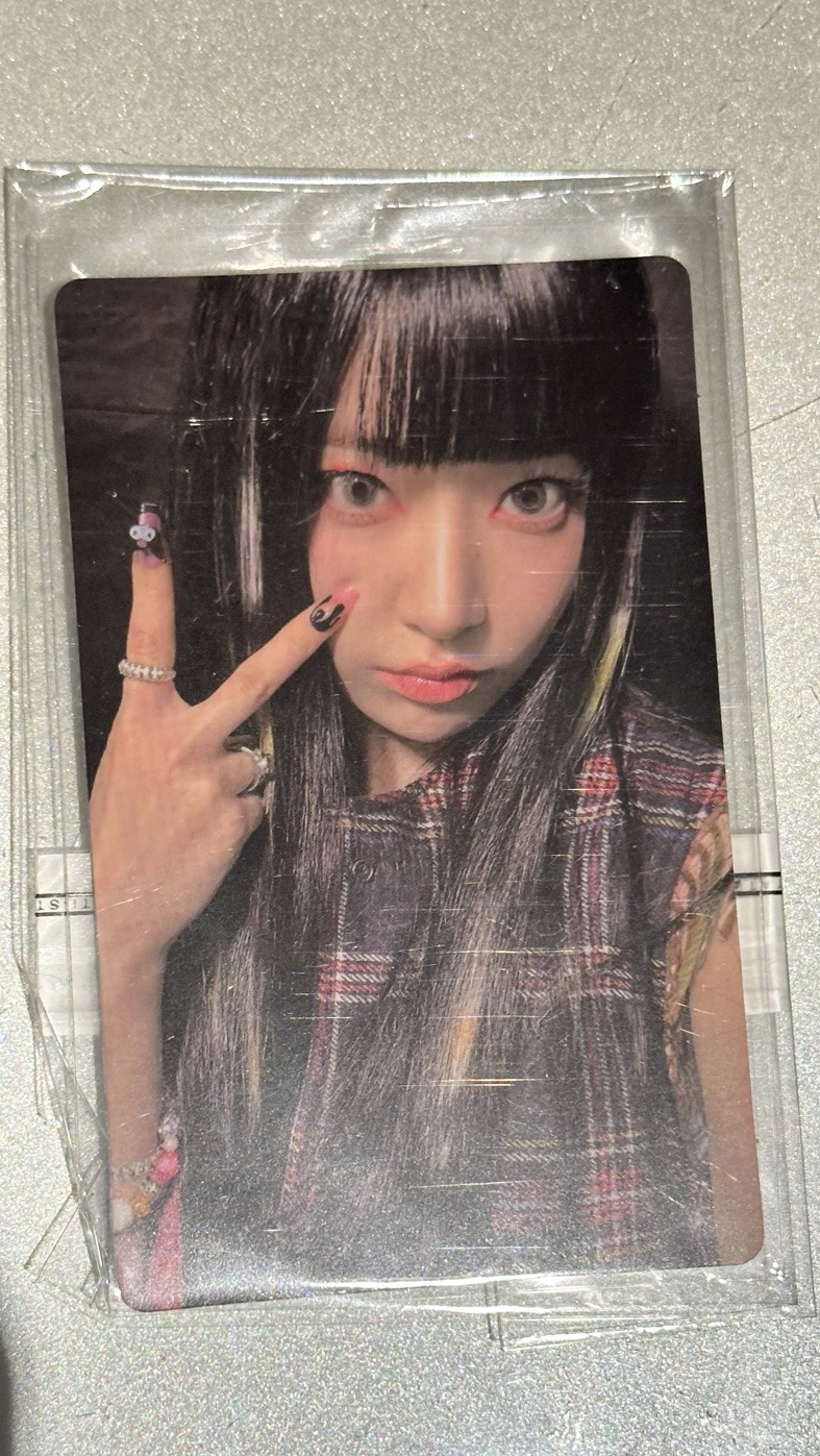 LE SSERAFIM 小櫻花 宮脇咲良 Sakura 迷三特典