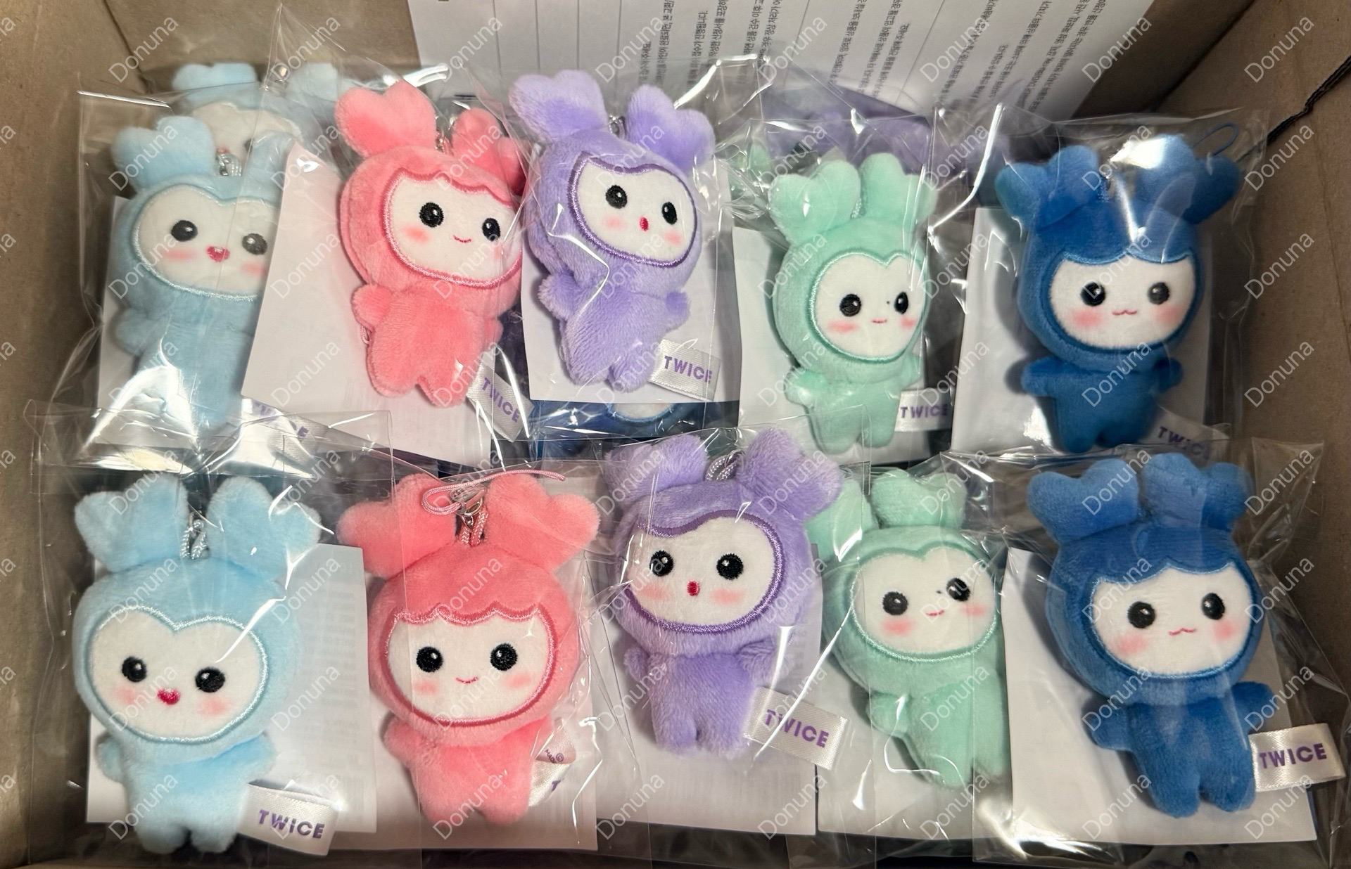 現貨 TWICE LOVELY 豆豆眼