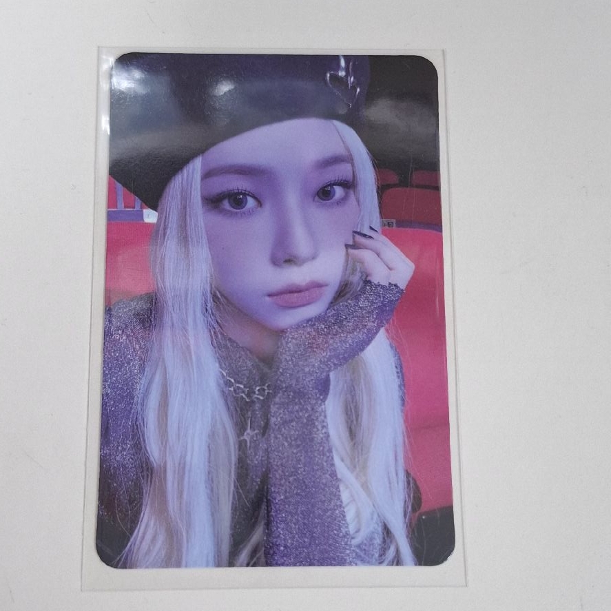 MY WORLD 專輯卡 poster柚