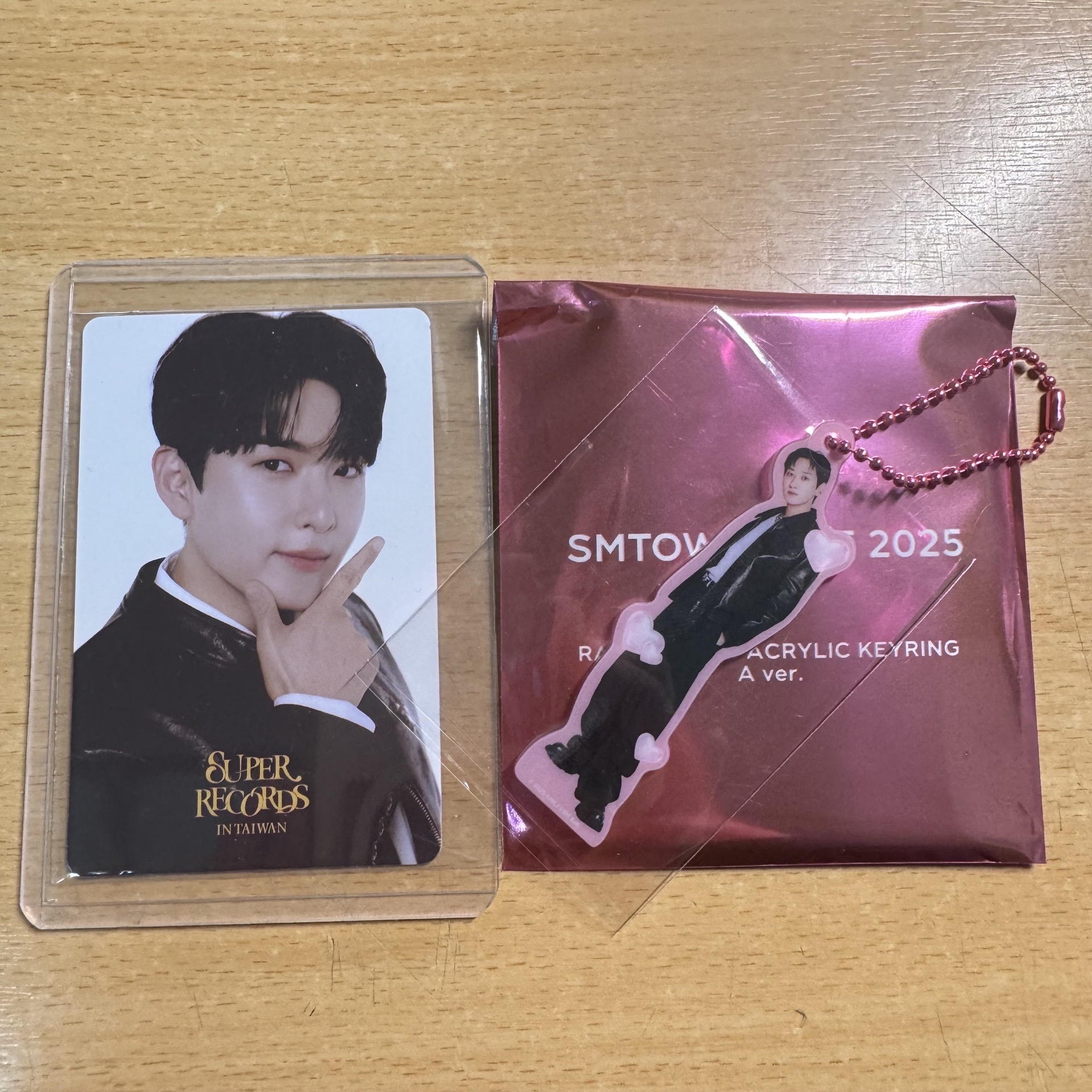 SUPER JUNIOR 李赫宰 快閃滿額卡 SMTOWN30 隨機吊飾 水獺卡 金厲旭 臺灣展覽入場卡