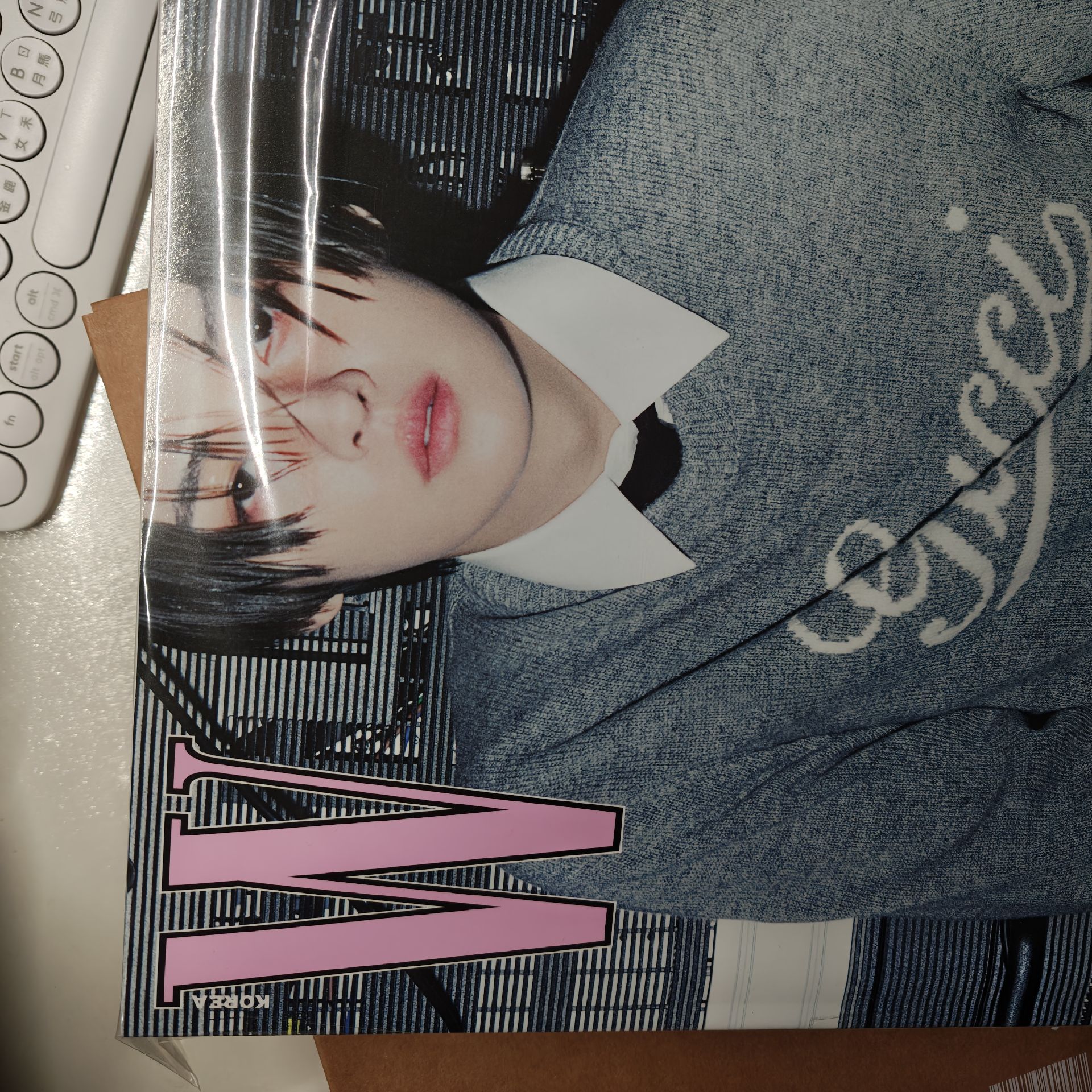 LEE KNOW 雜誌三本 箱雜誌兩份