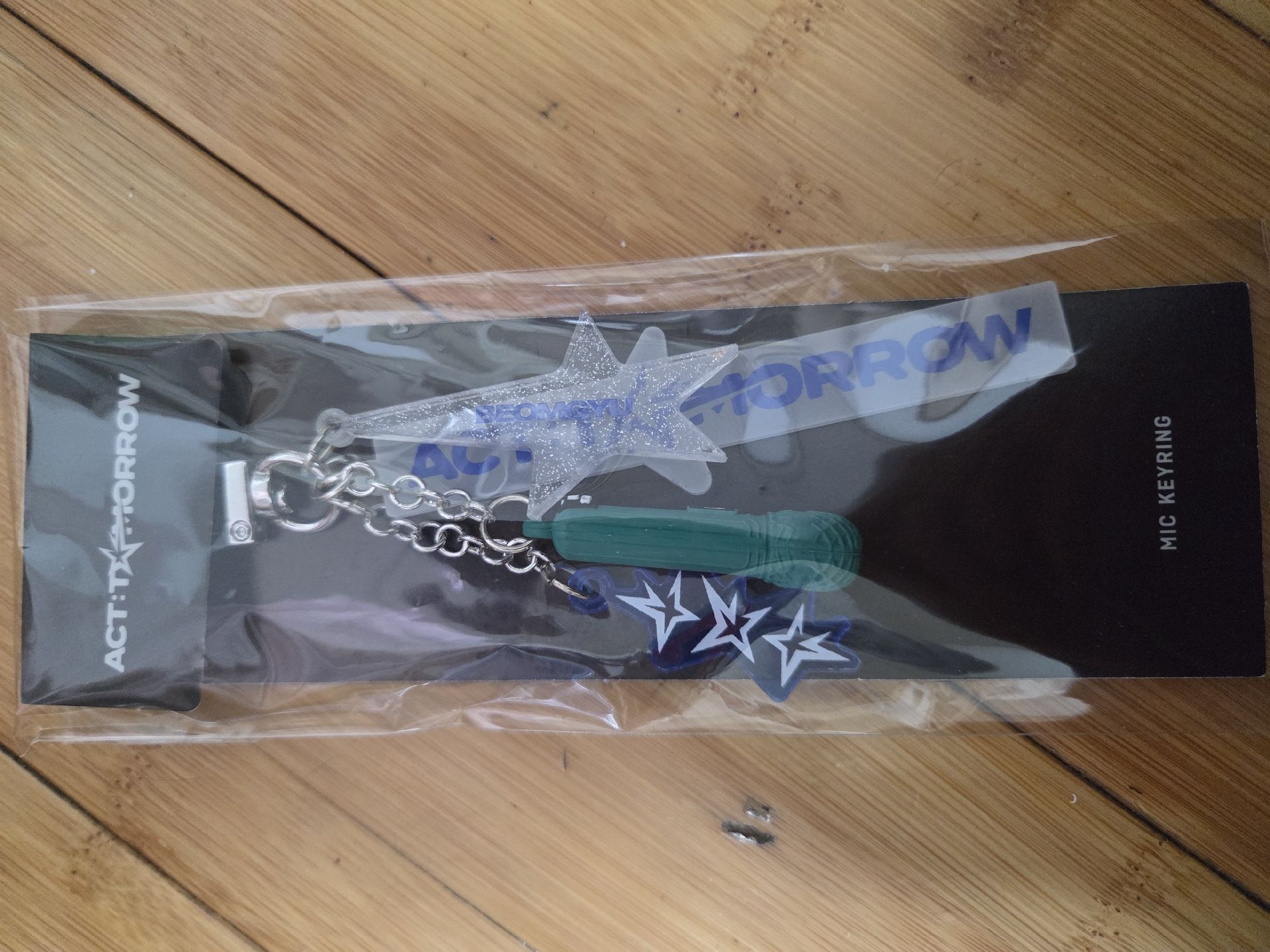 TXT ACT:TOMORROW 麥克風吊飾 杋圭 BEOMGYU