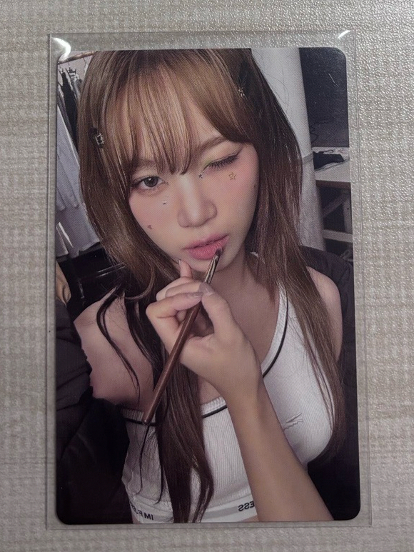 LE SSERAFIM 金采源 EASY 專卡