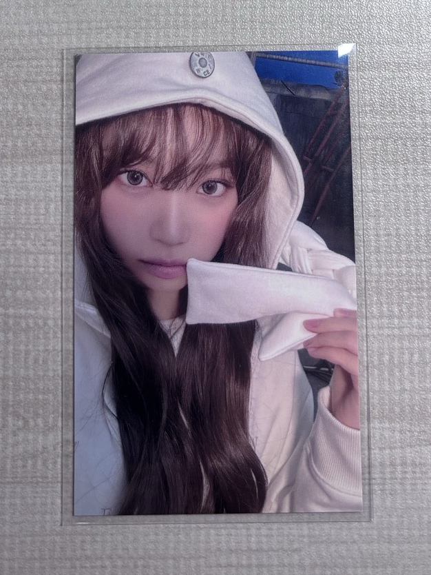 LE SSERAFIM 金采源 EASY 環球 幸運卡 1.0