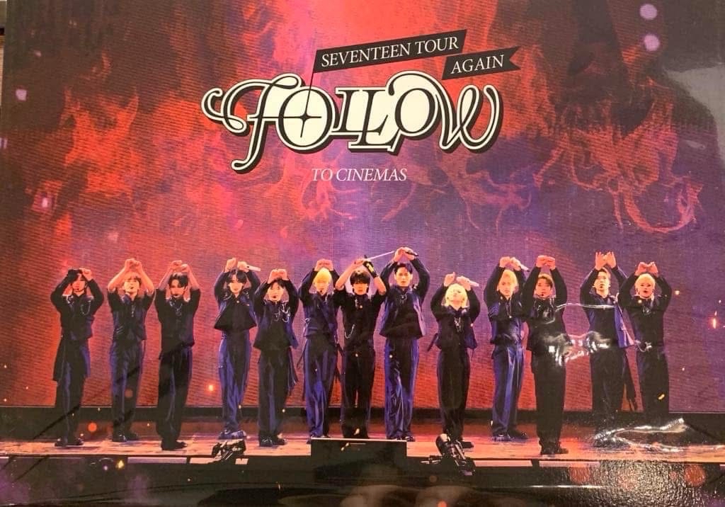 follow again電影寫真書