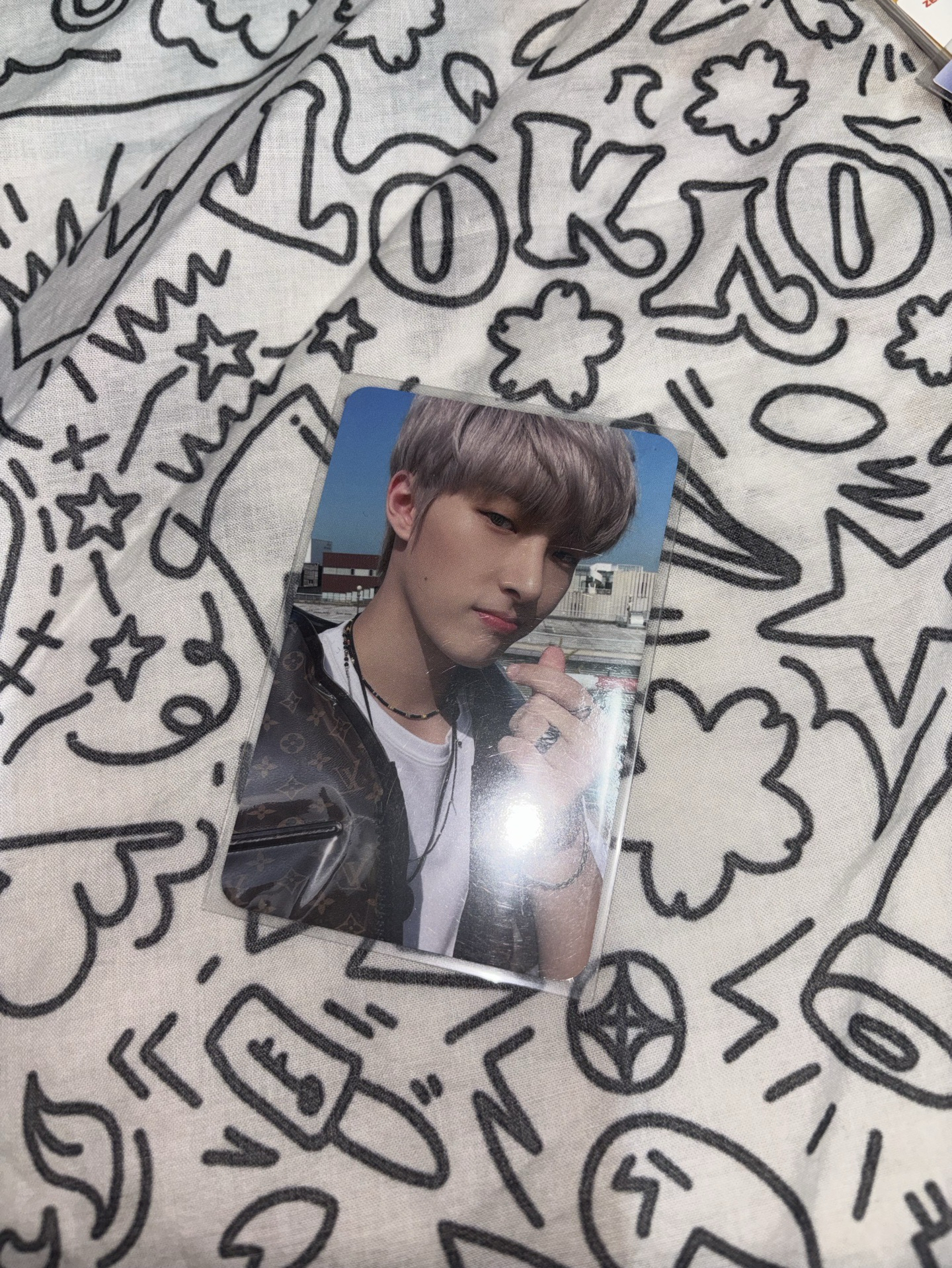 旼琦 手指愛心🫰