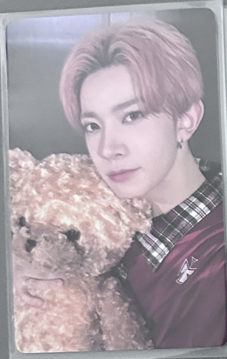 正二抱熊（綁$100