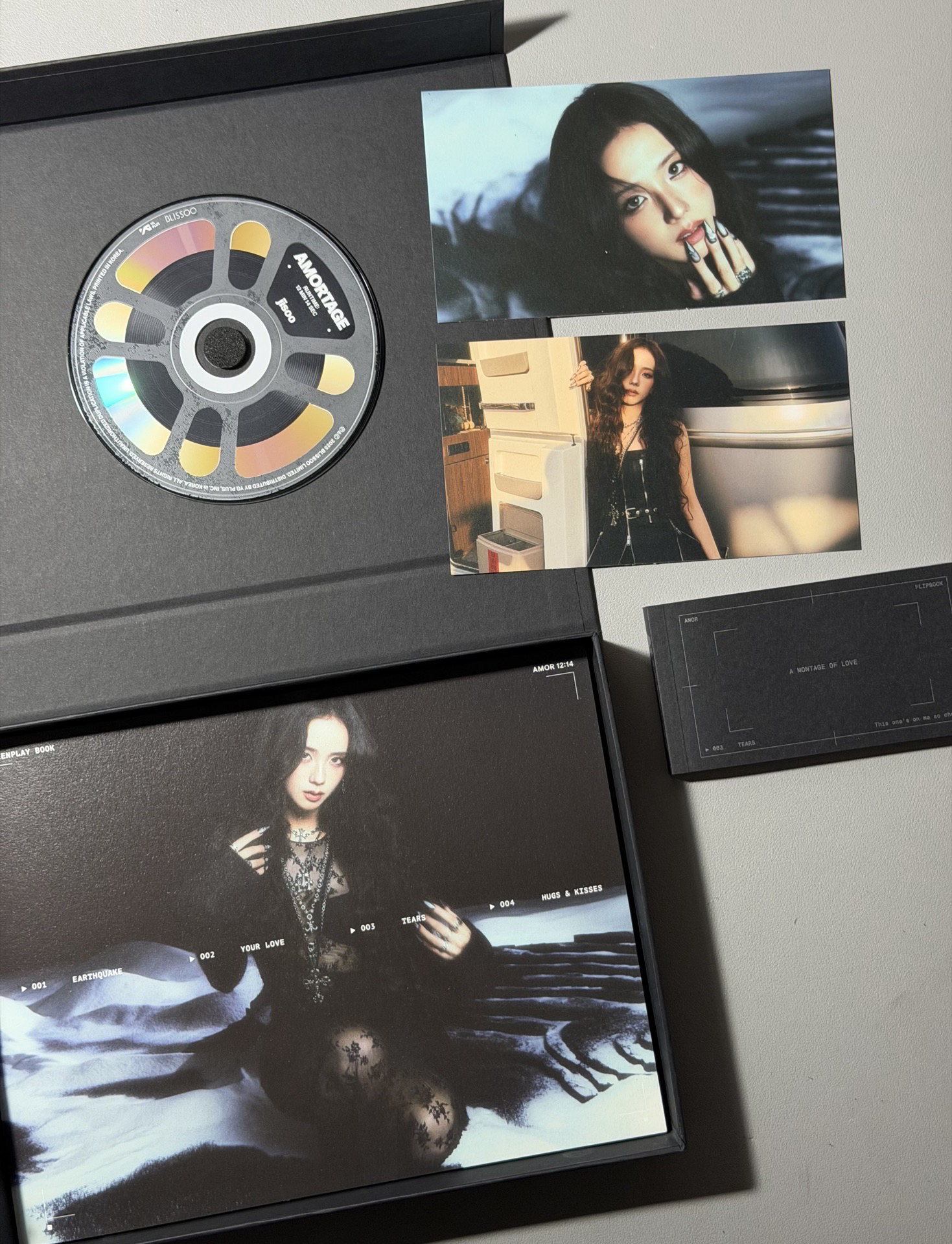 Jisoo amortage 專輯 兩版一起出