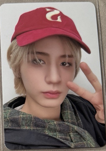 浮在頭頂的小紅帽