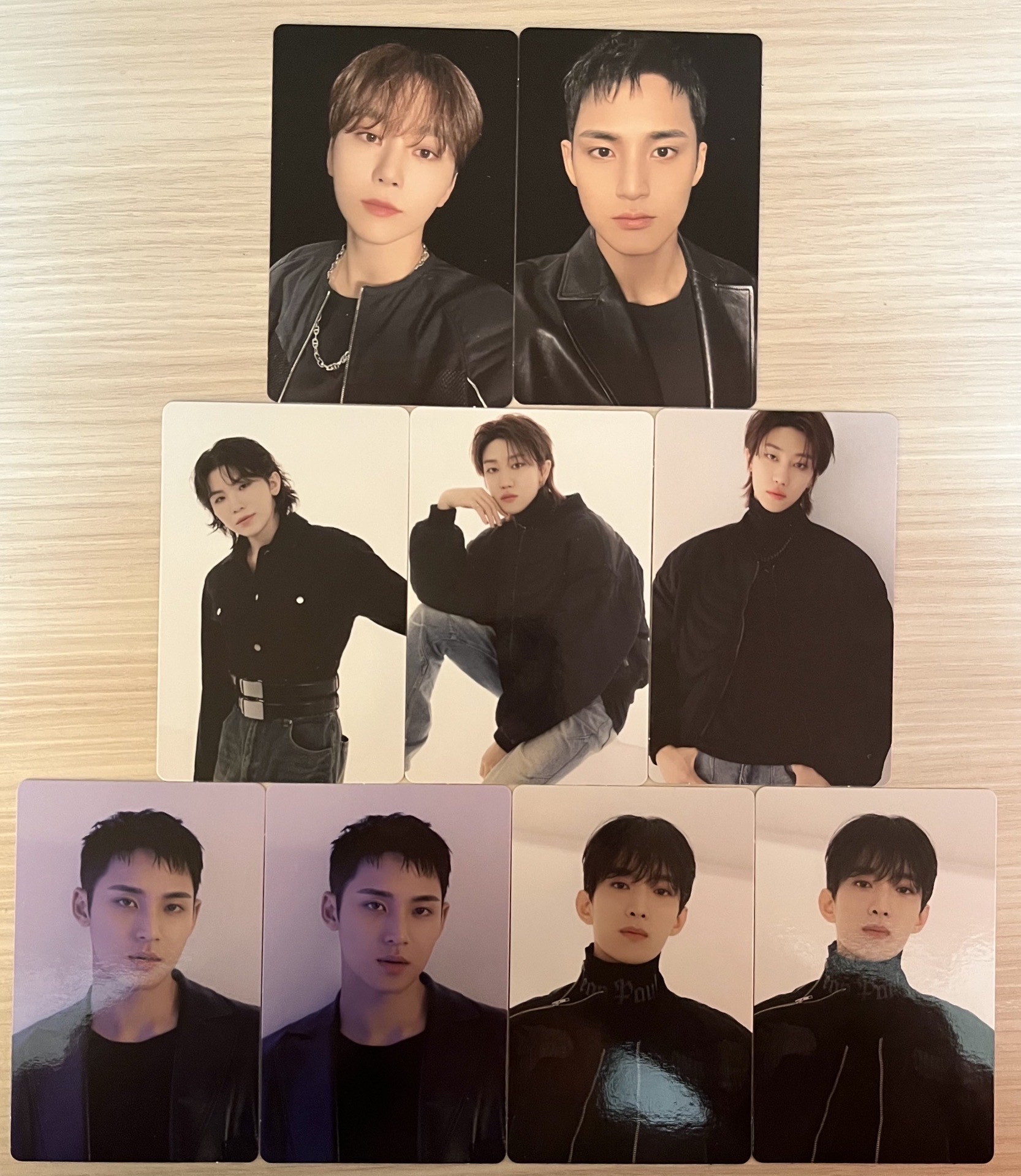 FOLLOW AGAIN隨機卡