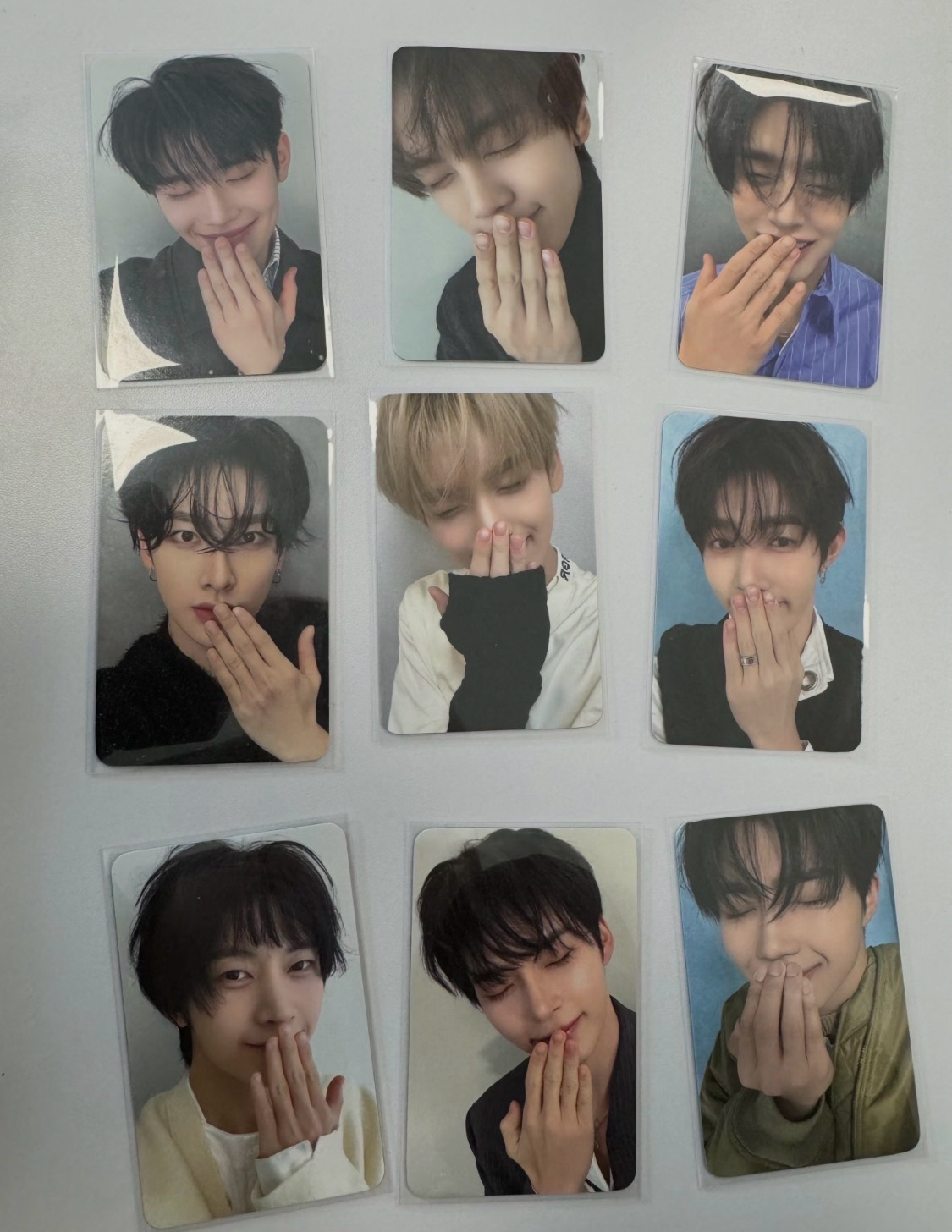 ZB1 WM捂嘴笑小狗特典