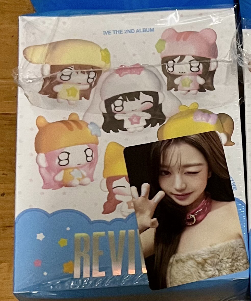 現貨｜REVIVE+ 娃專一般版員含卡