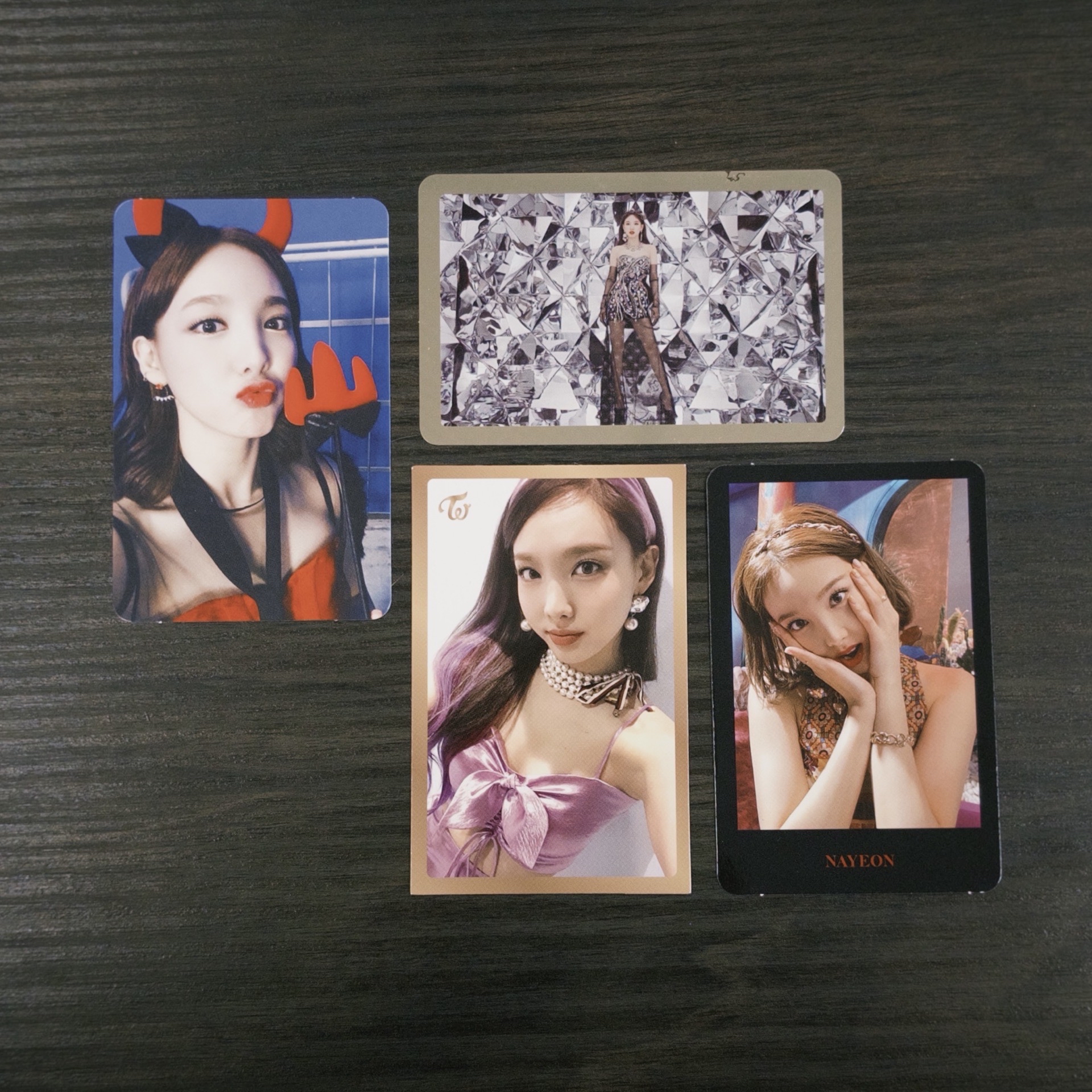 NAYEON小卡四張