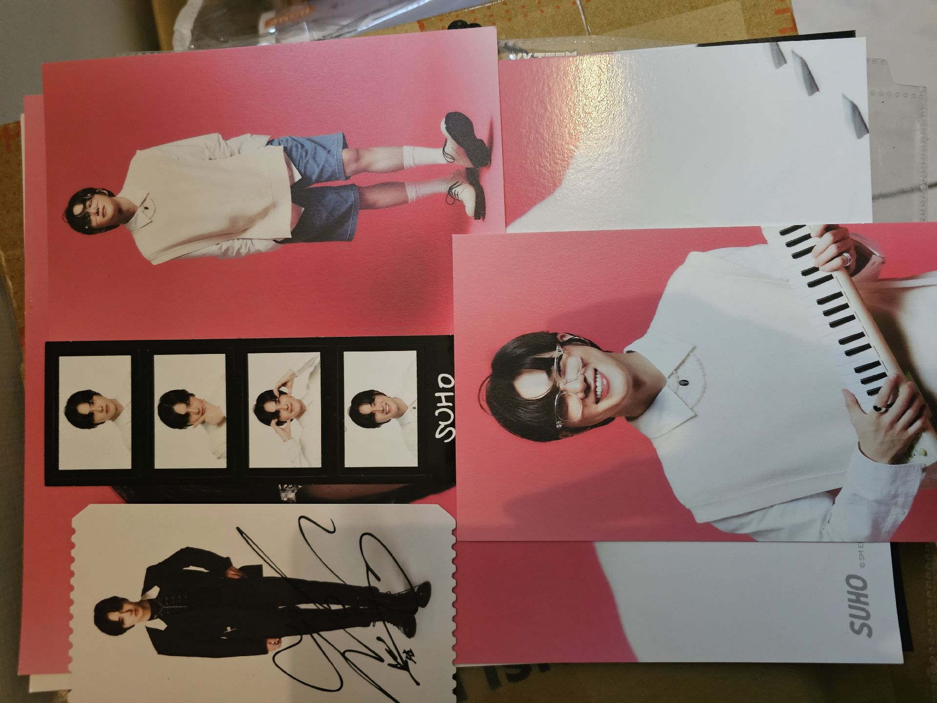 EXO 2023年曆俊勉