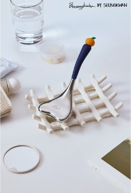 成員自製週邊 勝寛刮痧棒