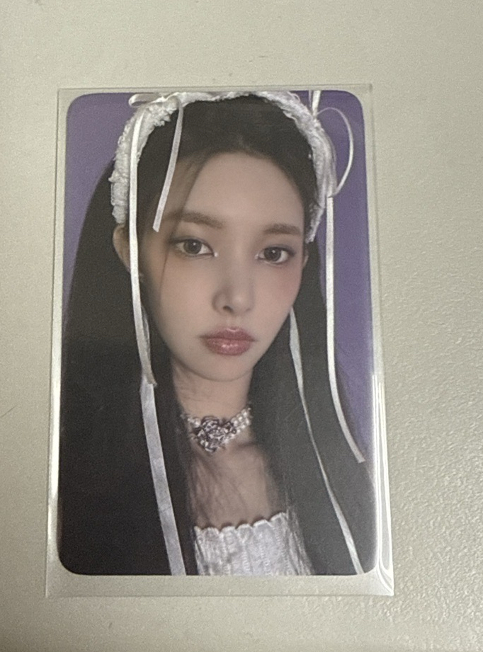 illit Yunah 愛豆驛站簽售卡